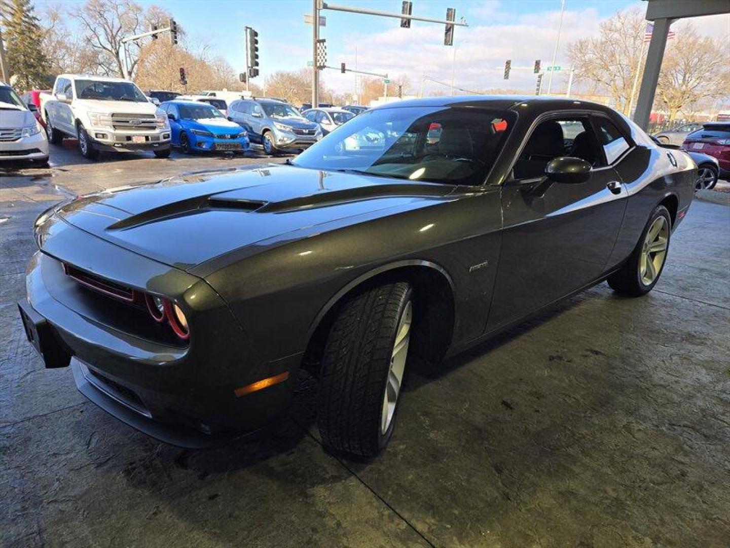 2018 Maximum Steel Metallic Clear Coat Dodge Challenger R/T (2C3CDZBT7JH) with an HEMI 5.7L V8 375hp 410ft. lbs. engine, Automatic transmission, located at 25355 Eames Street, Channahon, IL, 60410, (815) 467-1807, 41.429108, -88.228432 - Introducing a stunning 2018 Dodge Challenger R/T, powered by a HEMI 5.7L V8 engine that delivers 375 horsepower and 410ft. lbs. of torque. This exceptional vehicle has driven less than 10,000 miles per year, with a total mileage of below 64,000 miles. Its impressive fuel efficiency of 15 MPG in the - Photo#10