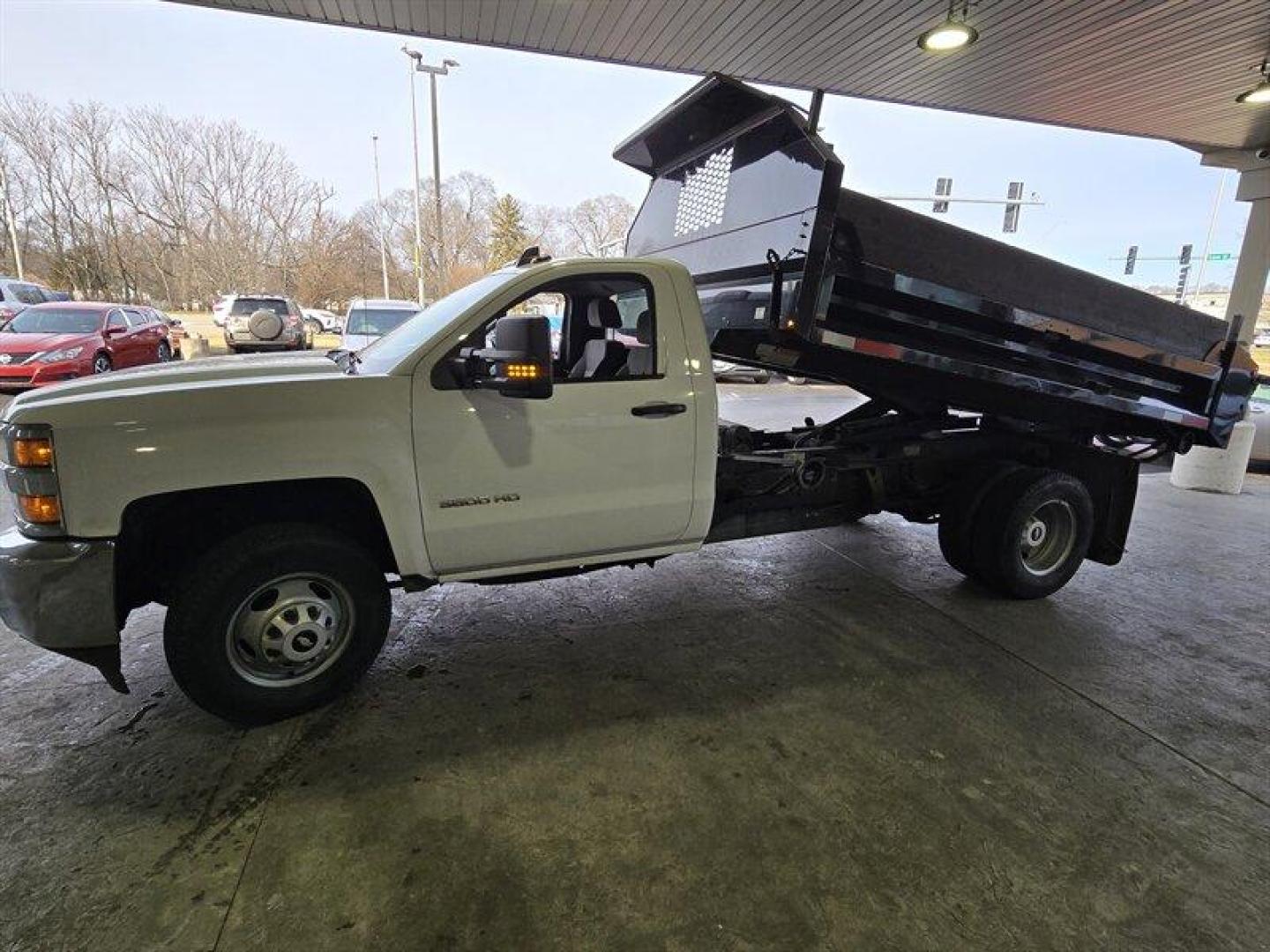 2019 White Chevrolet Silverado 3500HD CC Work Truck (1GB3CVCG7KF) with an Vortec 6.0L V8 360hp 380ft. lbs. engine, Automatic transmission, located at 25355 Eames Street, Channahon, IL, 60410, (815) 467-1807, 41.429108, -88.228432 - ** YES ONLY 13,000 MILES WITH A 11 FOOT KNAPHEIDE DUMP BODY. ** JUST ARRIVED AND CURRENTLY GOING THROUGH SERVICE AND DETAIL. Introducing the 2019 Chevrolet Silverado 3500HD CC Work Truck. This powerful pickup truck is powered by a Vortec 6.0L V8 engine that boasts an impressive 360 horsepower and - Photo#10