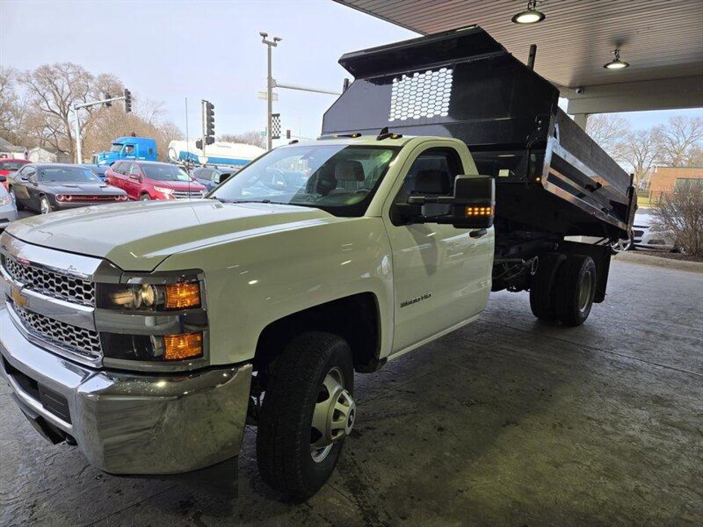 2019 White Chevrolet Silverado 3500HD CC Work Truck (1GB3CVCG7KF) with an Vortec 6.0L V8 360hp 380ft. lbs. engine, Automatic transmission, located at 25355 Eames Street, Channahon, IL, 60410, (815) 467-1807, 41.429108, -88.228432 - ** YES ONLY 13,000 MILES WITH A 11 FOOT KNAPHEIDE DUMP BODY. ** JUST ARRIVED AND CURRENTLY GOING THROUGH SERVICE AND DETAIL. Introducing the 2019 Chevrolet Silverado 3500HD CC Work Truck. This powerful pickup truck is powered by a Vortec 6.0L V8 engine that boasts an impressive 360 horsepower and - Photo#11
