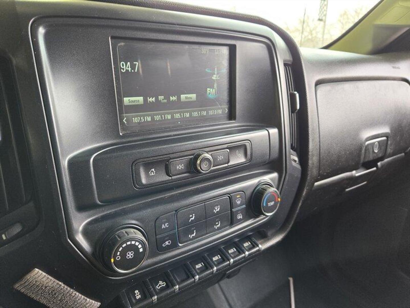 2019 White Chevrolet Silverado 3500HD CC Work Truck (1GB3CVCG7KF) with an Vortec 6.0L V8 360hp 380ft. lbs. engine, Automatic transmission, located at 25355 Eames Street, Channahon, IL, 60410, (815) 467-1807, 41.429108, -88.228432 - ** YES ONLY 13,000 MILES WITH A 11 FOOT KNAPHEIDE DUMP BODY. ** JUST ARRIVED AND CURRENTLY GOING THROUGH SERVICE AND DETAIL. Introducing the 2019 Chevrolet Silverado 3500HD CC Work Truck. This powerful pickup truck is powered by a Vortec 6.0L V8 engine that boasts an impressive 360 horsepower and - Photo#18