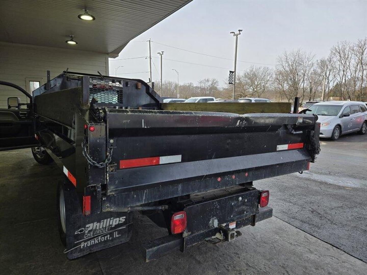 2019 White Chevrolet Silverado 3500HD CC Work Truck (1GB3CVCG7KF) with an Vortec 6.0L V8 360hp 380ft. lbs. engine, Automatic transmission, located at 25355 Eames Street, Channahon, IL, 60410, (815) 467-1807, 41.429108, -88.228432 - ** YES ONLY 13,000 MILES WITH A 11 FOOT KNAPHEIDE DUMP BODY. ** JUST ARRIVED AND CURRENTLY GOING THROUGH SERVICE AND DETAIL. Introducing the 2019 Chevrolet Silverado 3500HD CC Work Truck. This powerful pickup truck is powered by a Vortec 6.0L V8 engine that boasts an impressive 360 horsepower and - Photo#25