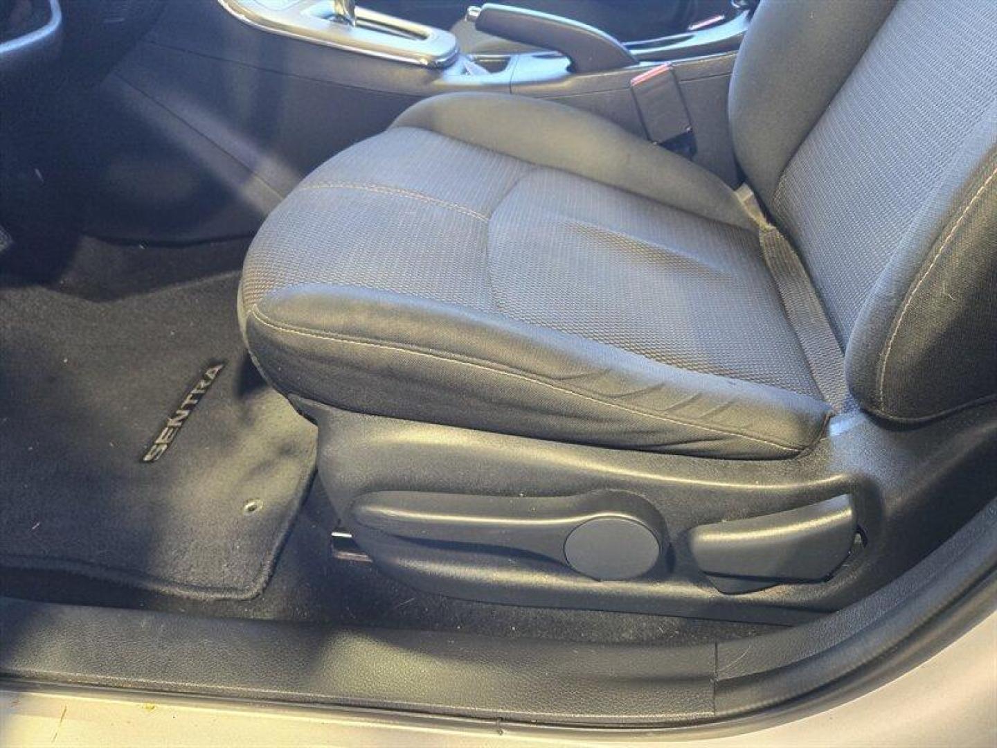 2014 Brilliant Silver Nissan Sentra S (3N1AB7AP3EL) with an 1.8L I4 130hp 128ft. lbs. engine, Automatic transmission, located at 25355 Eames Street, Channahon, IL, 60410, (815) 467-1807, 41.429108, -88.228432 - Photo#11
