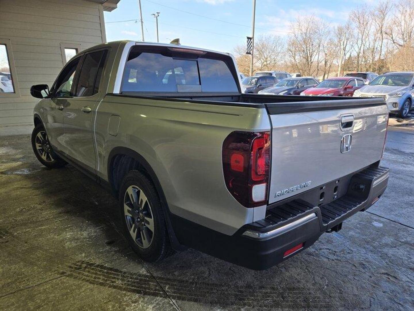 2019 Modern Steel Metallic Honda Ridgeline RTL (5FPYK2F53KB) with an 3.5L V6 280hp 262ft. lbs. engine, Automatic transmission, located at 25355 Eames Street, Channahon, IL, 60410, (815) 467-1807, 41.429108, -88.228432 - Photo#10