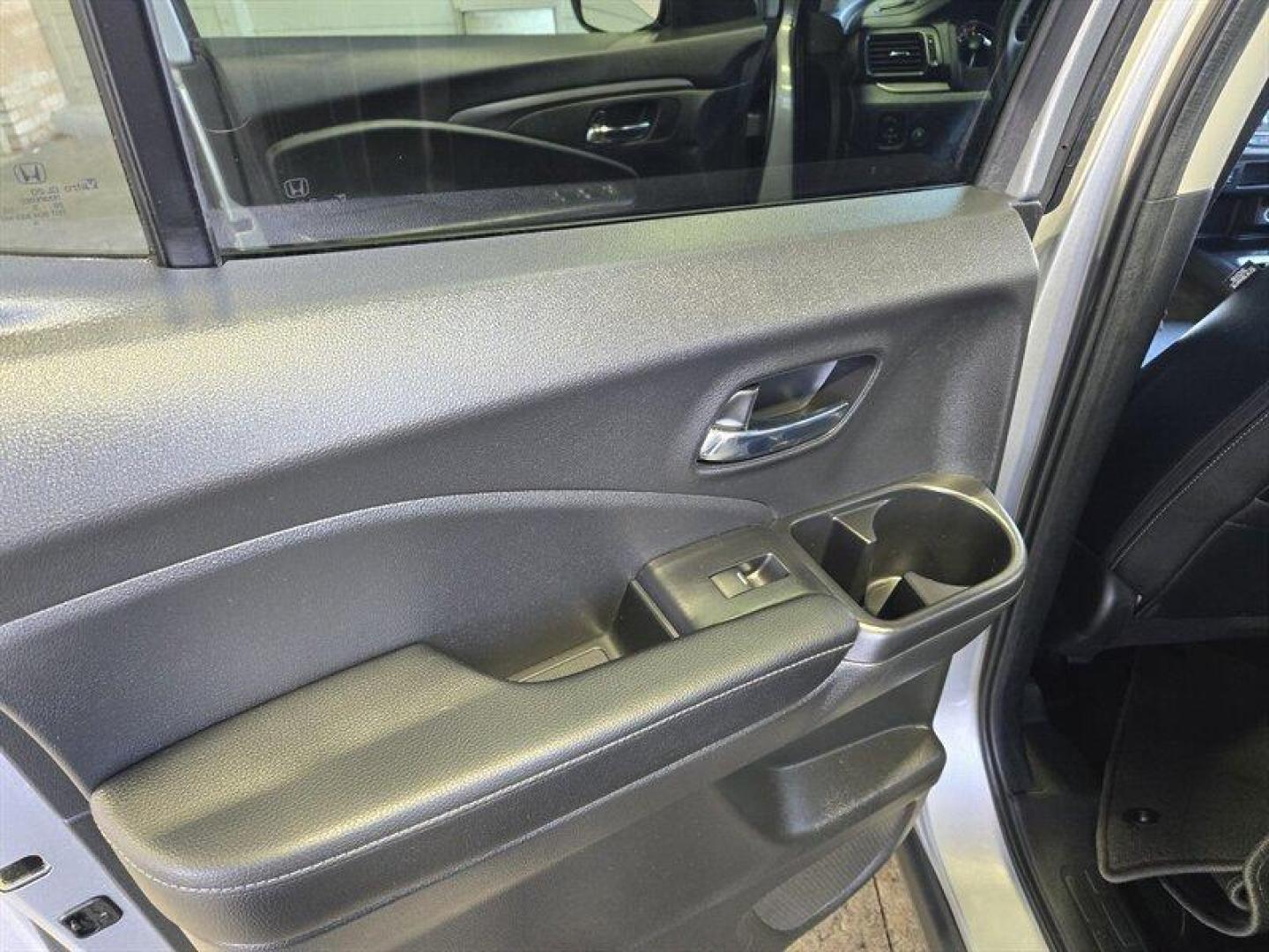 2019 Modern Steel Metallic Honda Ridgeline RTL (5FPYK2F53KB) with an 3.5L V6 280hp 262ft. lbs. engine, Automatic transmission, located at 25355 Eames Street, Channahon, IL, 60410, (815) 467-1807, 41.429108, -88.228432 - Photo#33