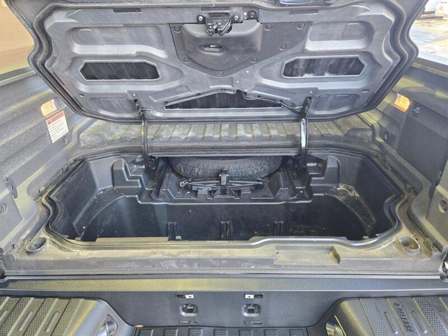 2019 Modern Steel Metallic Honda Ridgeline RTL (5FPYK2F53KB) with an 3.5L V6 280hp 262ft. lbs. engine, Automatic transmission, located at 25355 Eames Street, Channahon, IL, 60410, (815) 467-1807, 41.429108, -88.228432 - Photo#8