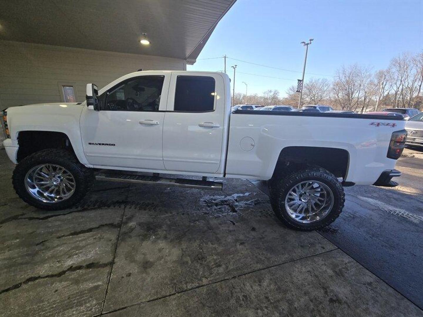 2015 Summit White Chevrolet Silverado 1500 LT LT1 (1GCVKREC4FZ) with an EcoTec3 5.3L V8 355hp 383ft. lbs. engine, 6Speed Shiftable Au transmission, located at 25355 Eames Street, Channahon, IL, 60410, (815) 467-1807, 41.429108, -88.228432 - Photo#9