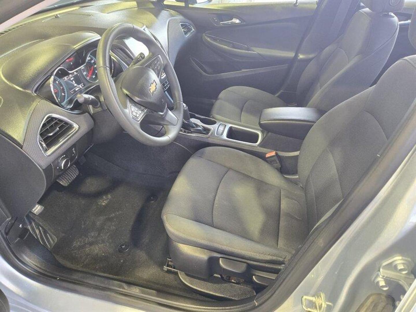 2017 Silver Ice Metallic Chevrolet Cruze LT (3G1BE6SM0HS) with an 1.4 engine, Automatic transmission, located at 25355 Eames Street, Channahon, IL, 60410, (815) 467-1807, 41.429108, -88.228432 - Introducing the 2017 Chevrolet Cruze LT Auto, a sleek and stylish sedan that exudes quality and performance. Powered by a 1.4 engine, this vehicle offers a smooth driving experience with excellent fuel efficiency, averaging 29 MPG in the city and 38 MPG on the highway. With a stunning Arctic Blue - Photo#11