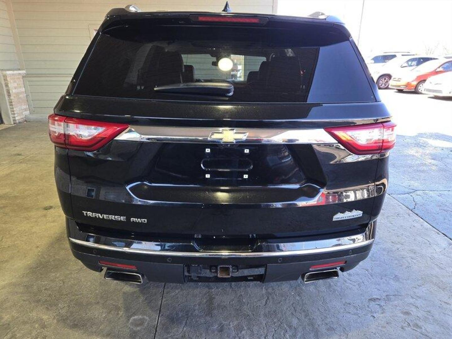 2019 Mosaic Black Metallic Chevrolet Traverse High Country (1GNEVJKW0KJ) with an 3.6L V6 310hp 266ft. lbs. engine, Automatic transmission, located at 25355 Eames Street, Channahon, IL, 60410, (815) 467-1807, 41.429108, -88.228432 - Photo#6