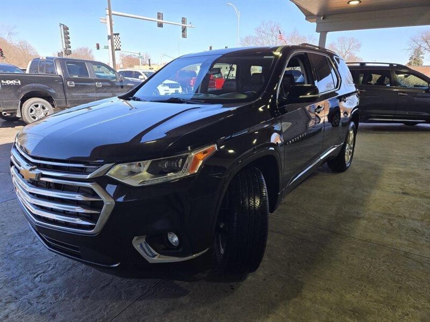 2019 Mosaic Black Metallic Chevrolet Traverse High Country (1GNEVJKW0KJ) with an 3.6L V6 310hp 266ft. lbs. engine, Automatic transmission, located at 25355 Eames Street, Channahon, IL, 60410, (815) 467-1807, 41.429108, -88.228432 - Photo#12
