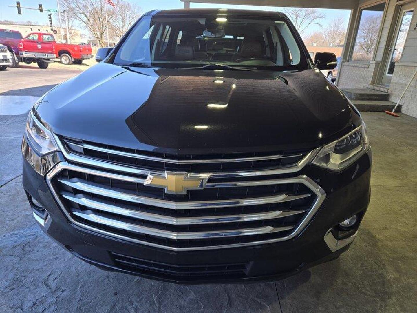 2019 Mosaic Black Metallic Chevrolet Traverse High Country (1GNEVJKW0KJ) with an 3.6L V6 310hp 266ft. lbs. engine, Automatic transmission, located at 25355 Eames Street, Channahon, IL, 60410, (815) 467-1807, 41.429108, -88.228432 - Photo#13