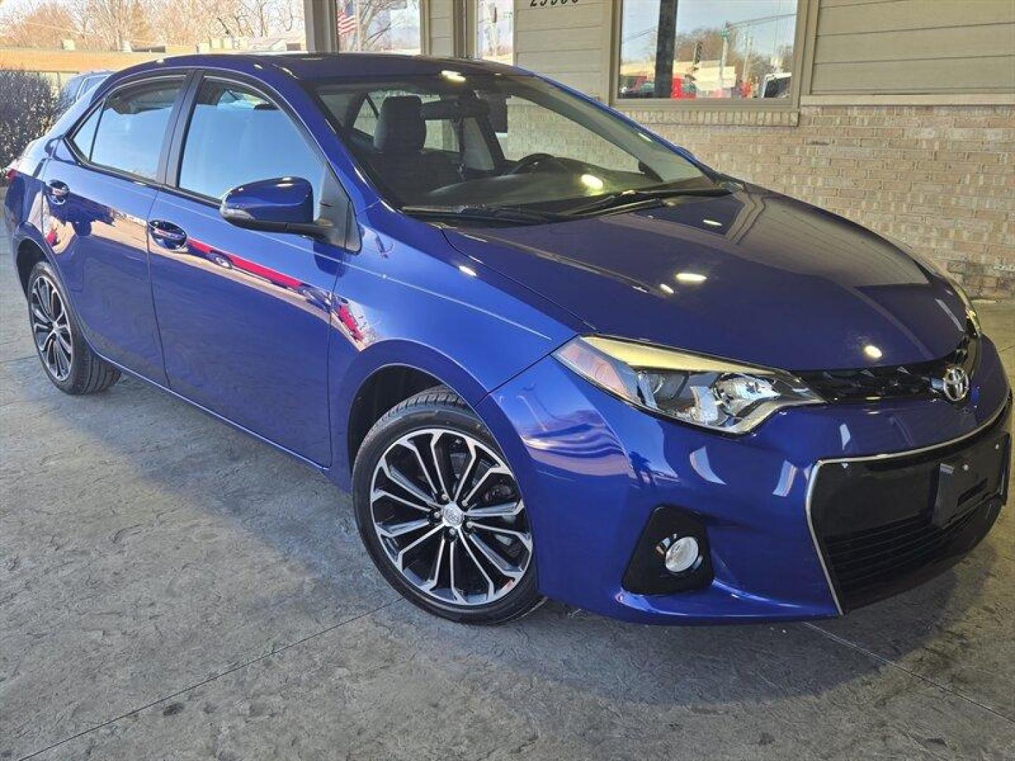 2015 Blue Toyota Corolla S (2T1BURHE8FC) with an 1.8L I4 132hp 128ft. lbs. engine, Automatic transmission, located at 25355 Eames Street, Channahon, IL, 60410, (815) 467-1807, 41.429108, -88.228432 - Photo#0