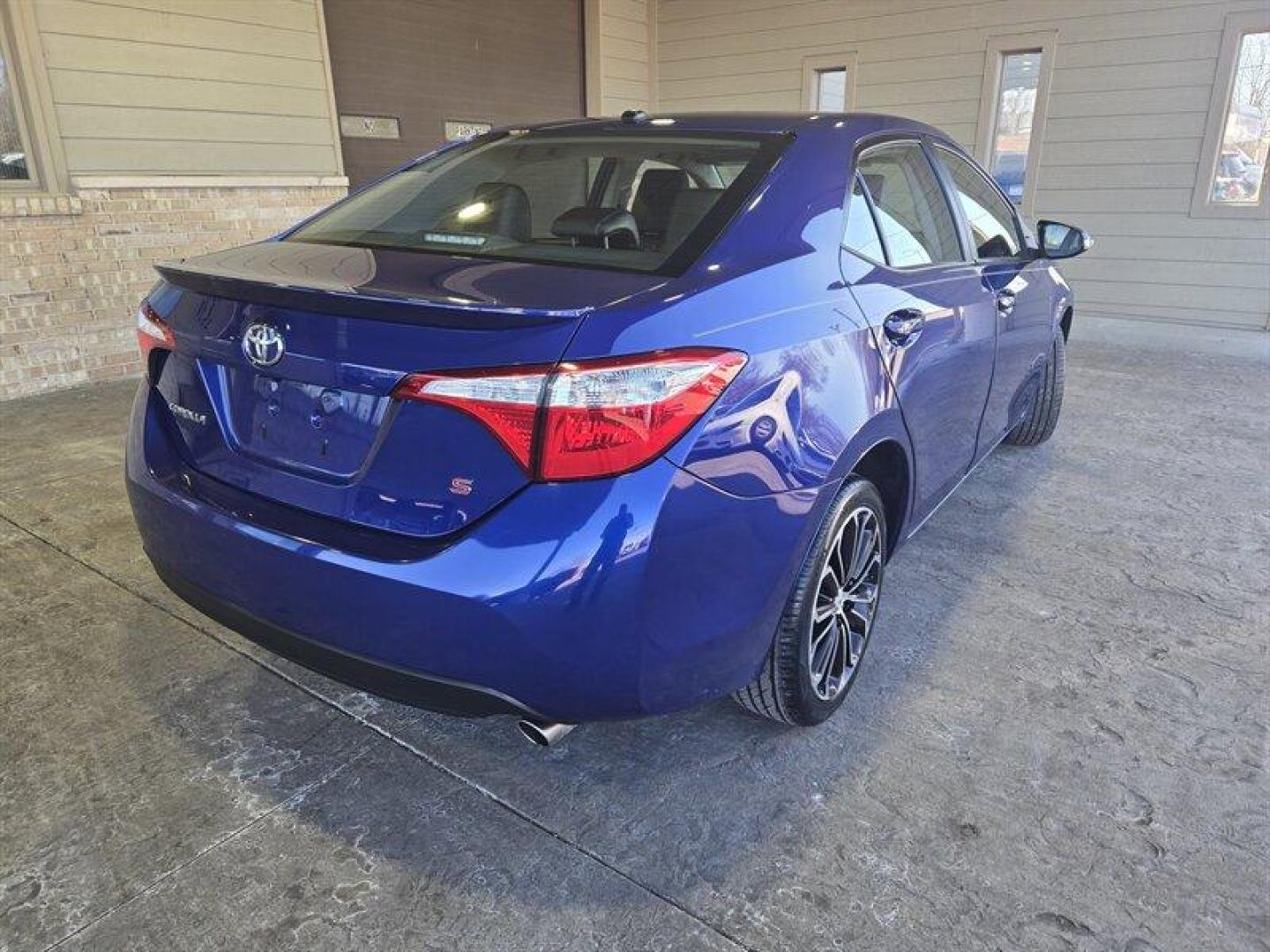 2015 Blue Toyota Corolla S (2T1BURHE8FC) with an 1.8L I4 132hp 128ft. lbs. engine, Automatic transmission, located at 25355 Eames Street, Channahon, IL, 60410, (815) 467-1807, 41.429108, -88.228432 - Photo#2