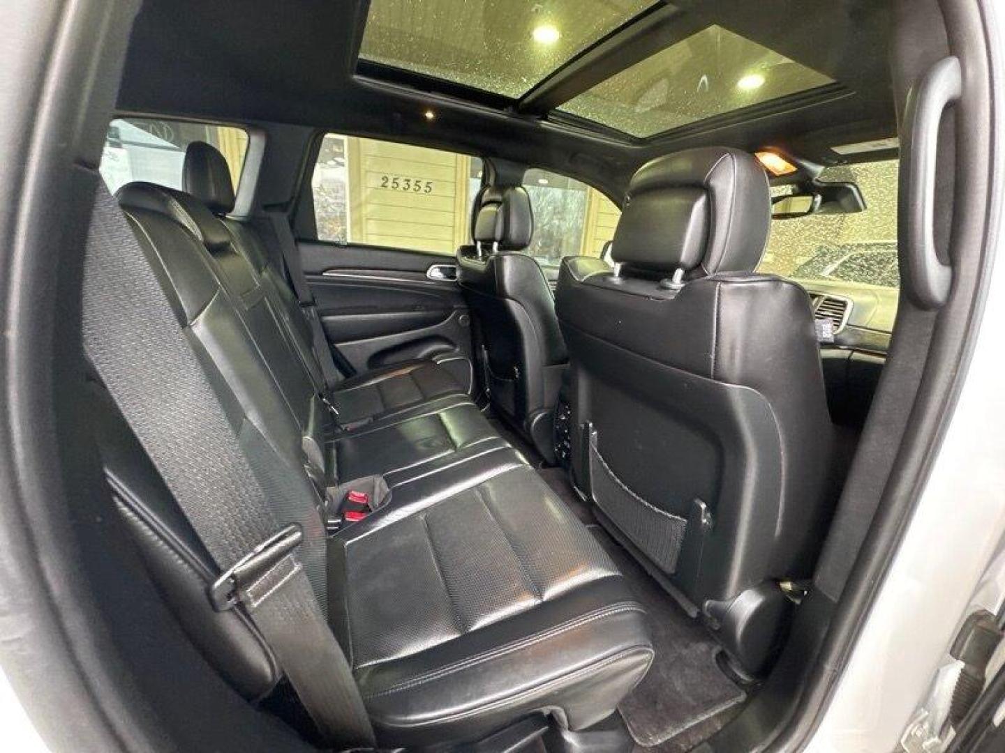 2018 Bright White Clear Coat Jeep Grand Cherokee High Altitude (1C4RJFCG3JC) with an Pentastar 3.6L V6 295hp 260ft. lbs. engine, 8Speed Shiftable Au transmission, located at 25355 Eames Street, Channahon, IL, 60410, (815) 467-1807, 41.429108, -88.228432 - Photo#16