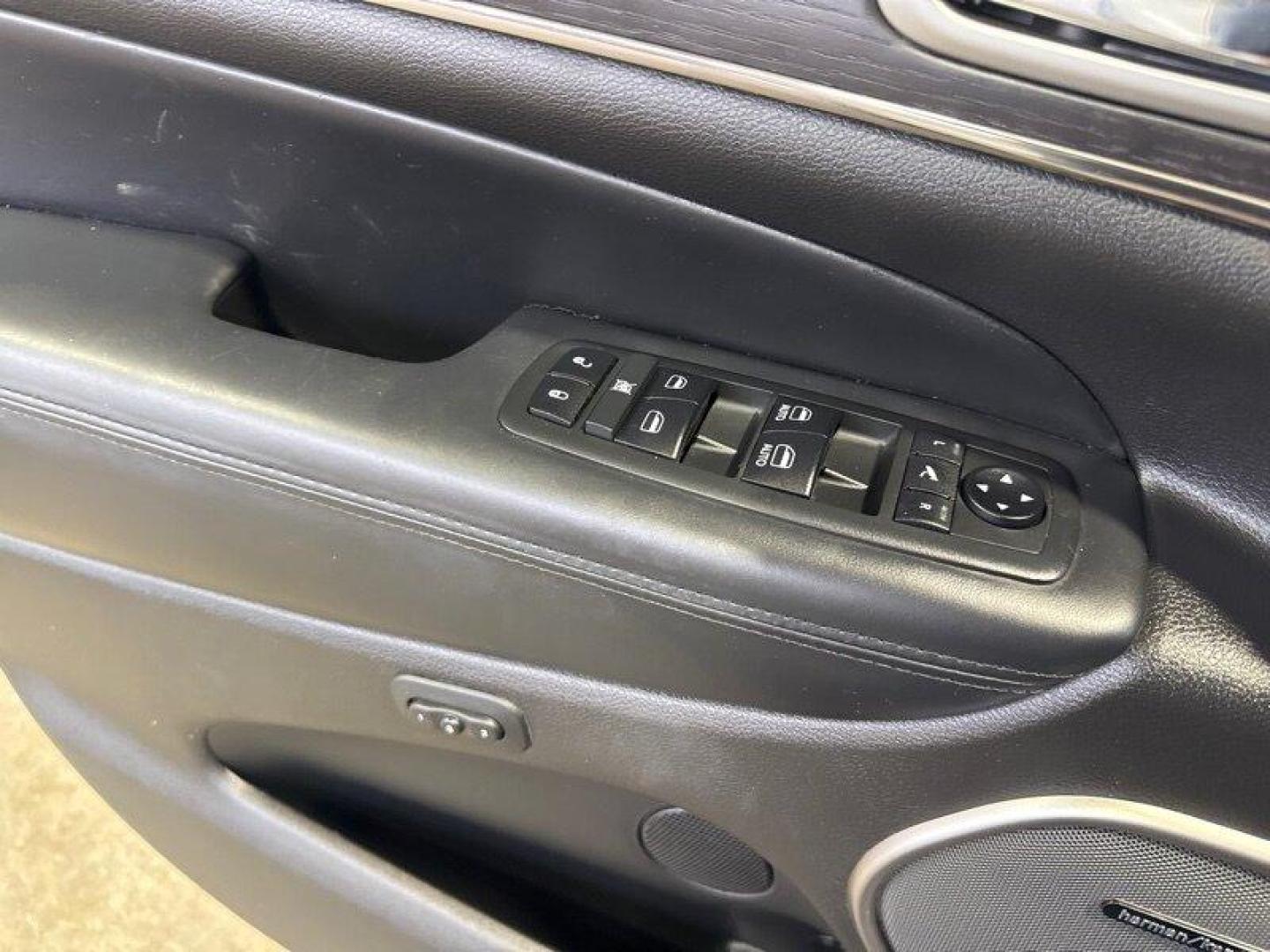 2018 Bright White Clear Coat Jeep Grand Cherokee High Altitude (1C4RJFCG3JC) with an Pentastar 3.6L V6 295hp 260ft. lbs. engine, 8Speed Shiftable Au transmission, located at 25355 Eames Street, Channahon, IL, 60410, (815) 467-1807, 41.429108, -88.228432 - Photo#19