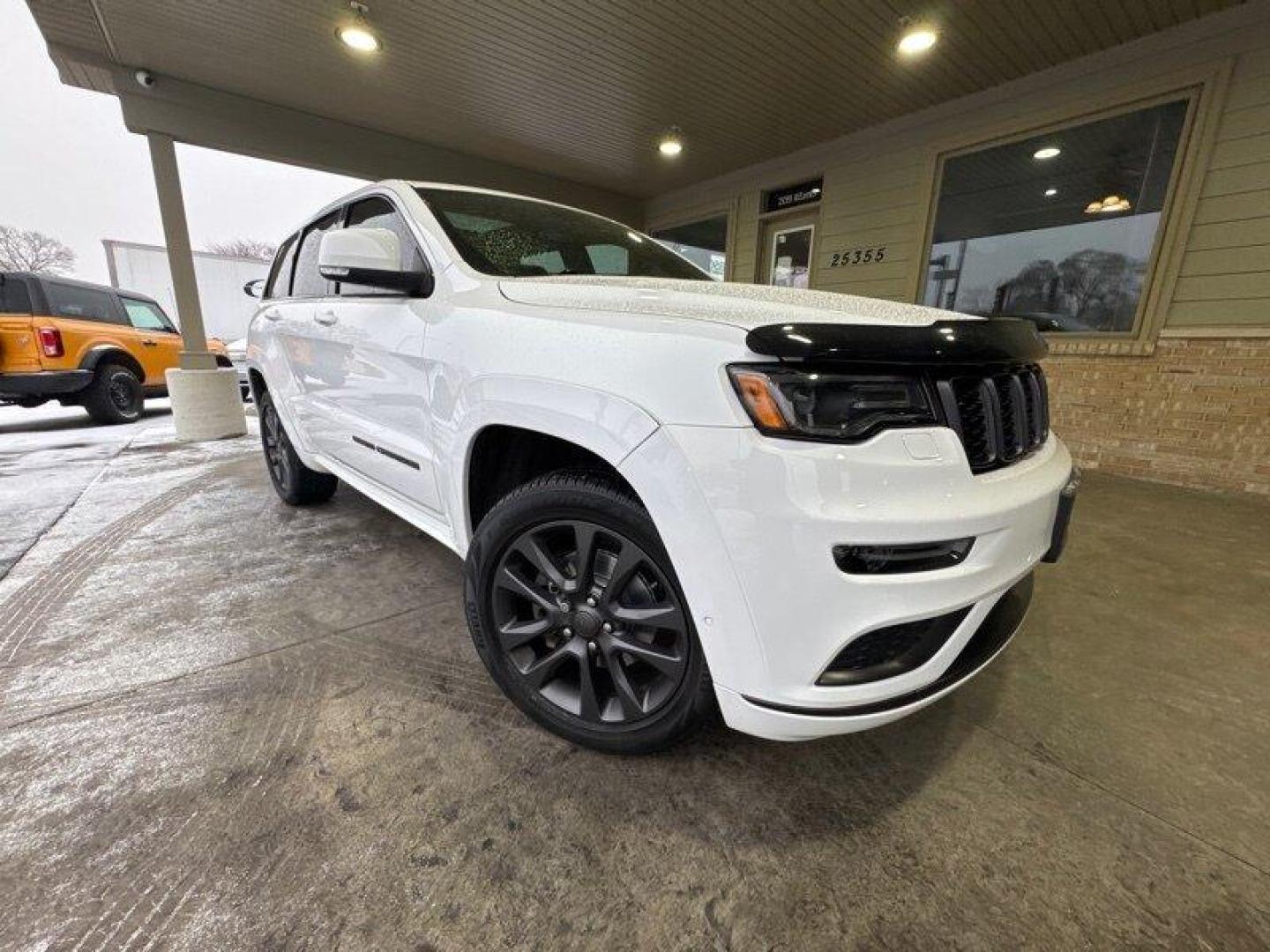 2018 Bright White Clear Coat Jeep Grand Cherokee High Altitude (1C4RJFCG3JC) with an Pentastar 3.6L V6 295hp 260ft. lbs. engine, 8Speed Shiftable Au transmission, located at 25355 Eames Street, Channahon, IL, 60410, (815) 467-1807, 41.429108, -88.228432 - Photo#0