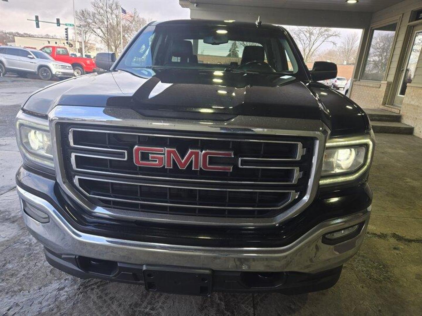 2019 Onyx Black GMC Sierra 1500 Limited SLE (2GTV2MEC2K1) with an EcoTec3 5.3L V8 355hp 383ft. lbs. engine, 6Speed Shiftable Au transmission, located at 25355 Eames Street, Channahon, IL, 60410, (815) 467-1807, 41.429108, -88.228432 - Introducing the 2019 GMC Sierra 1500 Limited SLE, a powerful and reliable pickup truck that boasts a powerful EcoTec3 5.3L V8 engine with 355 horsepower and 383 ft. lbs. of torque. This vehicle is perfect for drivers who need a reliable work truck that can handle tough terrain and heavy loads. The - Photo#13