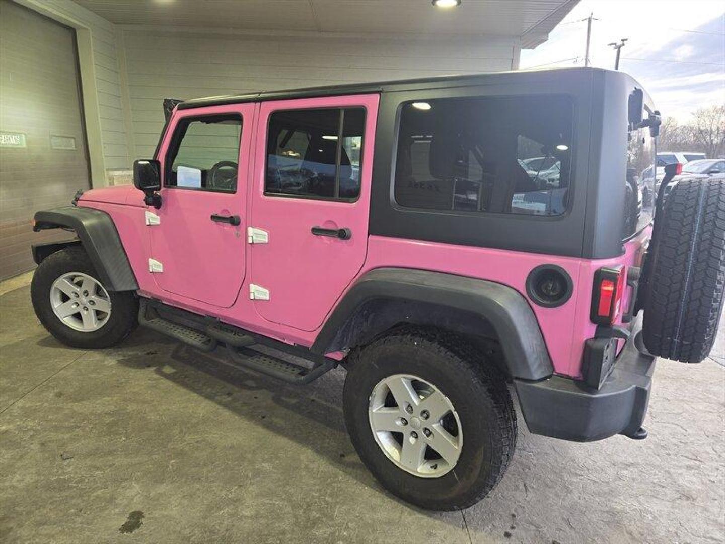 2018 Bright White Clear Coat Jeep Wrangler Unlimited Sport (1C4HJWDG0JL) with an 3.6L V6 285hp 260ft. lbs. engine, Automatic transmission, located at 25355 Eames Street, Channahon, IL, 60410, (815) 467-1807, 41.429108, -88.228432 - Photo#8