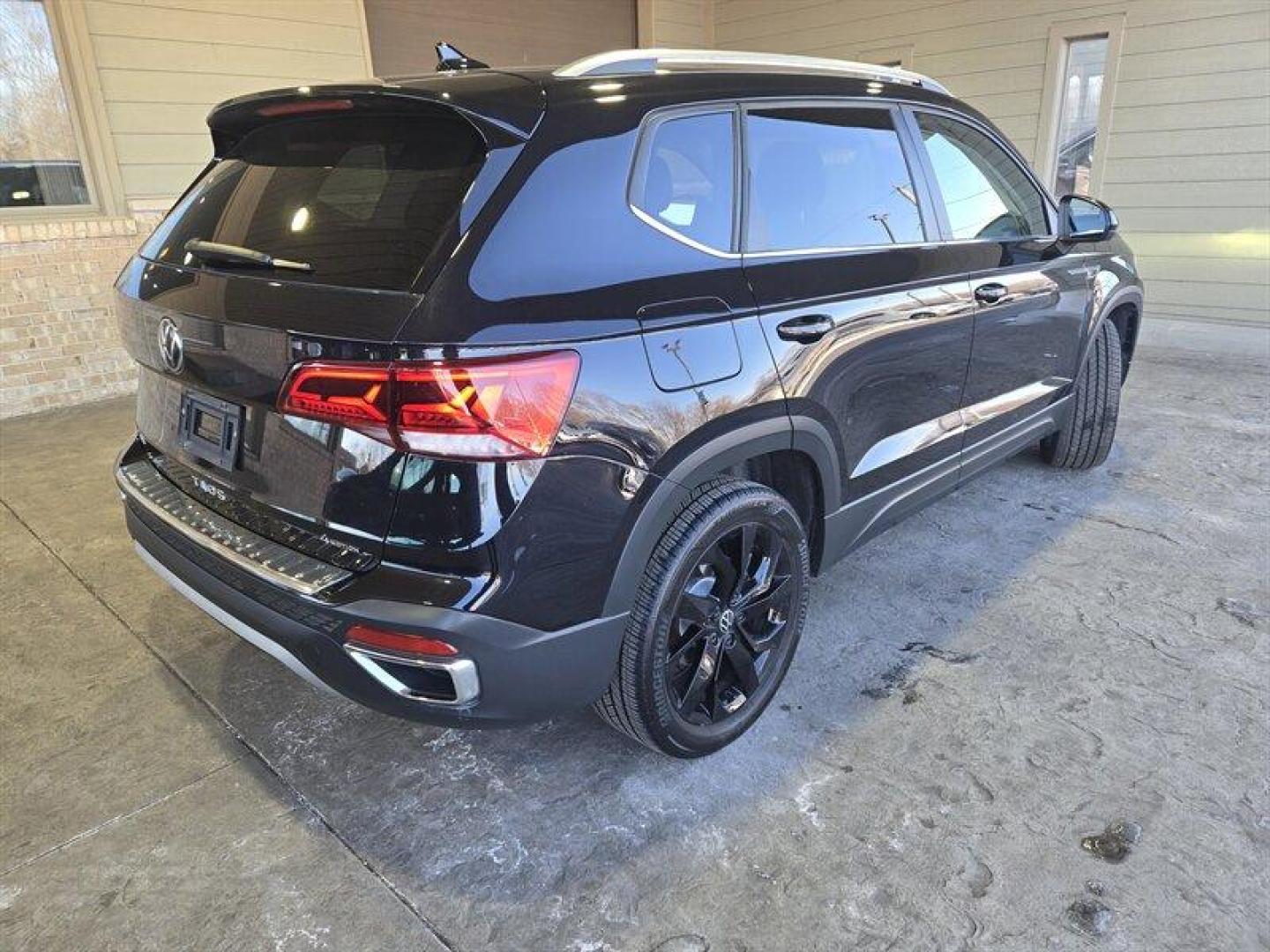2022 Deep Black Pearl Volkswagen Taos 1.5T SE (3VVYX7B25NM) with an 1.5L Turbo I4 158hp 184ft. lbs. engine, 7Speed Double Clutc transmission, located at 25355 Eames Street, Channahon, IL, 60410, (815) 467-1807, 41.429108, -88.228432 - Introducing the 2022 Volkswagen Taos SE 4Motion, a compact SUV that's as spunky as it is efficient! This little beast is powered by a zippy 1.5L Turbo I4 engine, packing a punch with 158hp and 184ft. lbs. of torque. With less than 25,000 miles on the clock (that's less than 7,000 miles per year - we - Photo#3