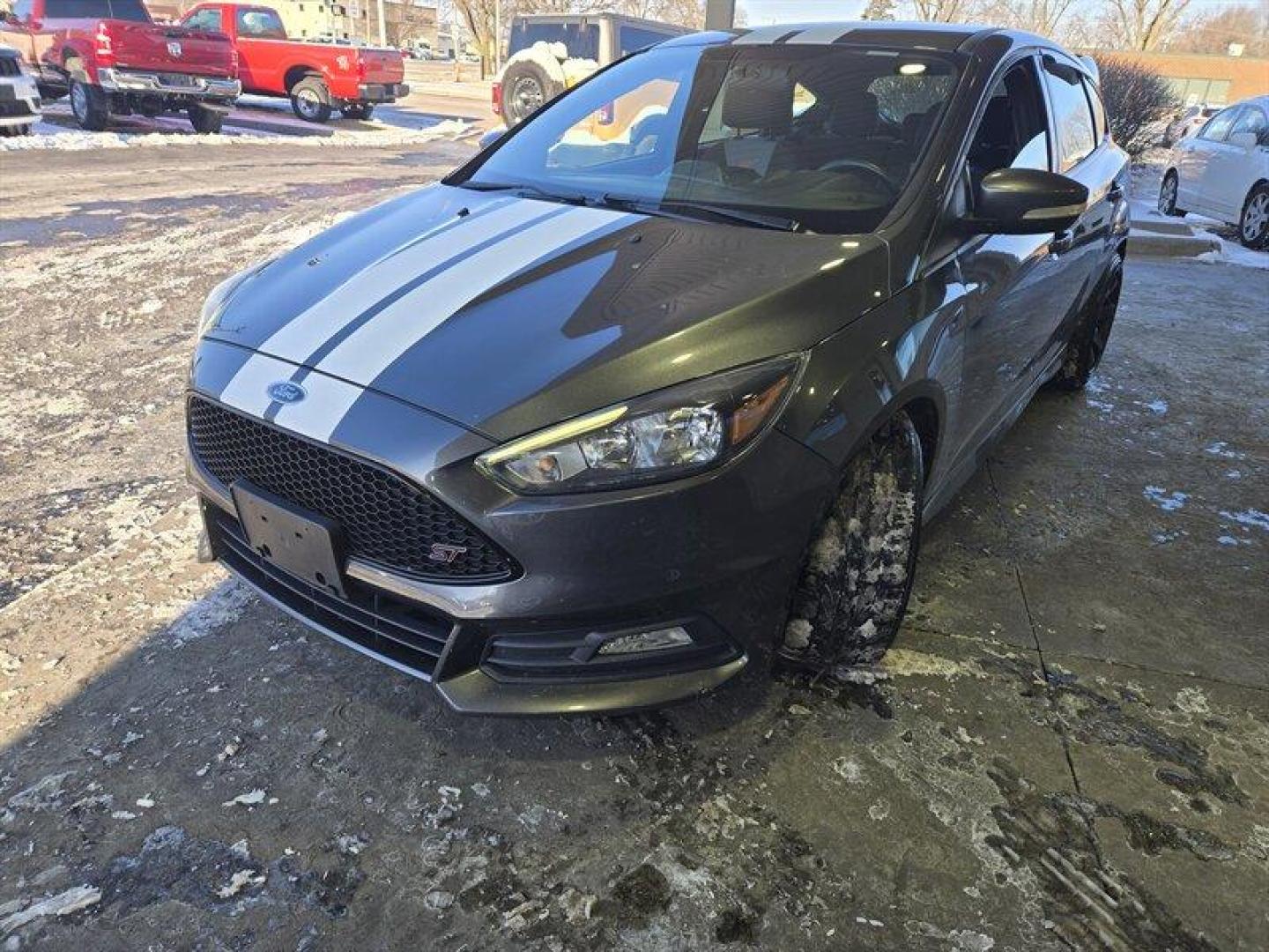 2017 Magnetic Ford Focus ST (1FADP3L93HL) with an EcoBoost 2.0L Turbo I4 252hp 270ft. lbs. engine, 6 Speed Manual transmission, located at 25355 Eames Street, Channahon, IL, 60410, (815) 467-1807, 41.429108, -88.228432 - This 2017 Ford Focus ST boasts a powerful EcoBoost 2.0L Turbo I4 engine, delivering 252hp and 270ft. lbs. of torque for a thrilling driving experience. The exterior is finished in a sleek Magnetic color, complemented by a Charcoal Black interior. With below 84,000 miles on the odometer, averaging le - Photo#12