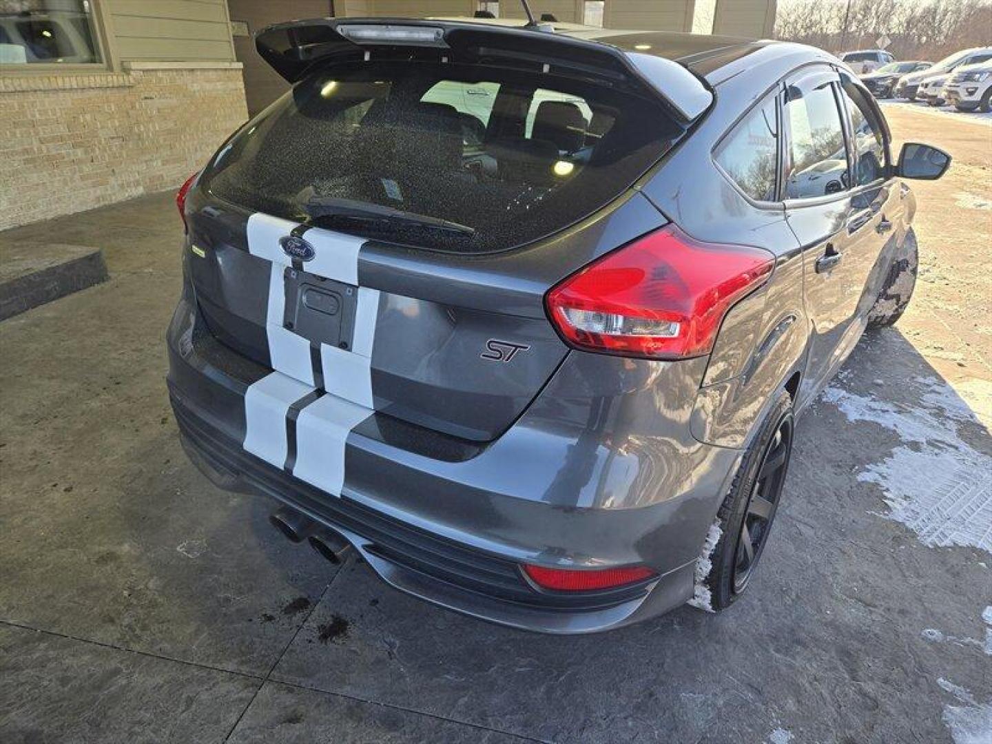 2017 Magnetic Ford Focus ST (1FADP3L93HL) with an EcoBoost 2.0L Turbo I4 252hp 270ft. lbs. engine, 6 Speed Manual transmission, located at 25355 Eames Street, Channahon, IL, 60410, (815) 467-1807, 41.429108, -88.228432 - This 2017 Ford Focus ST boasts a powerful EcoBoost 2.0L Turbo I4 engine, delivering 252hp and 270ft. lbs. of torque for a thrilling driving experience. The exterior is finished in a sleek Magnetic color, complemented by a Charcoal Black interior. With below 84,000 miles on the odometer, averaging le - Photo#4