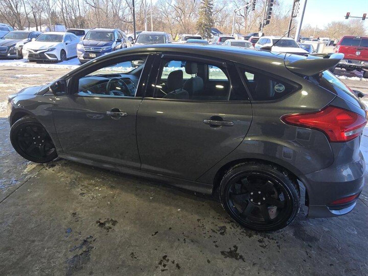 2017 Magnetic Ford Focus ST (1FADP3L93HL) with an EcoBoost 2.0L Turbo I4 252hp 270ft. lbs. engine, 6 Speed Manual transmission, located at 25355 Eames Street, Channahon, IL, 60410, (815) 467-1807, 41.429108, -88.228432 - This 2017 Ford Focus ST boasts a powerful EcoBoost 2.0L Turbo I4 engine, delivering 252hp and 270ft. lbs. of torque for a thrilling driving experience. The exterior is finished in a sleek Magnetic color, complemented by a Charcoal Black interior. With below 84,000 miles on the odometer, averaging le - Photo#8