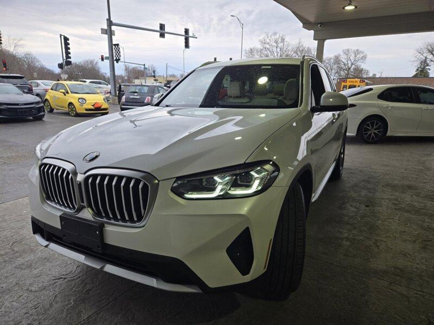 2022 Alpine White BMW X3 xDrive30i (WBX57DP0XNN) with an 2.0L Turbo I4 248hp 258ft. lbs. engine, located at 25355 Eames Street, Channahon, IL, 60410, (815) 467-1807, 41.429108, -88.228432 - Unleash the power of the 2022 BMW X3 xDrive30i, a force to be reckoned with on the road. This beast is equipped with a ferocious 2.0L Turbo I4 engine, boasting a heart-pounding 248hp and 258ft. lbs. of torque. Dominate the streets with precision and speed like never before. As you approach this mac - Photo#10