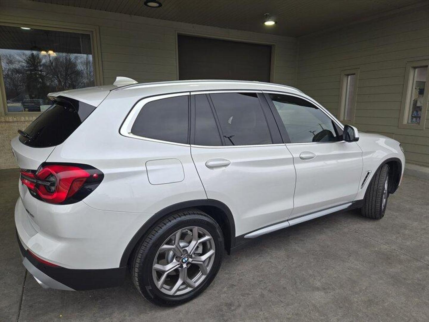 2022 Alpine White BMW X3 xDrive30i (WBX57DP0XNN) with an 2.0L Turbo I4 248hp 258ft. lbs. engine, located at 25355 Eames Street, Channahon, IL, 60410, (815) 467-1807, 41.429108, -88.228432 - Unleash the power of the 2022 BMW X3 xDrive30i, a force to be reckoned with on the road. This beast is equipped with a ferocious 2.0L Turbo I4 engine, boasting a heart-pounding 248hp and 258ft. lbs. of torque. Dominate the streets with precision and speed like never before. As you approach this mac - Photo#3