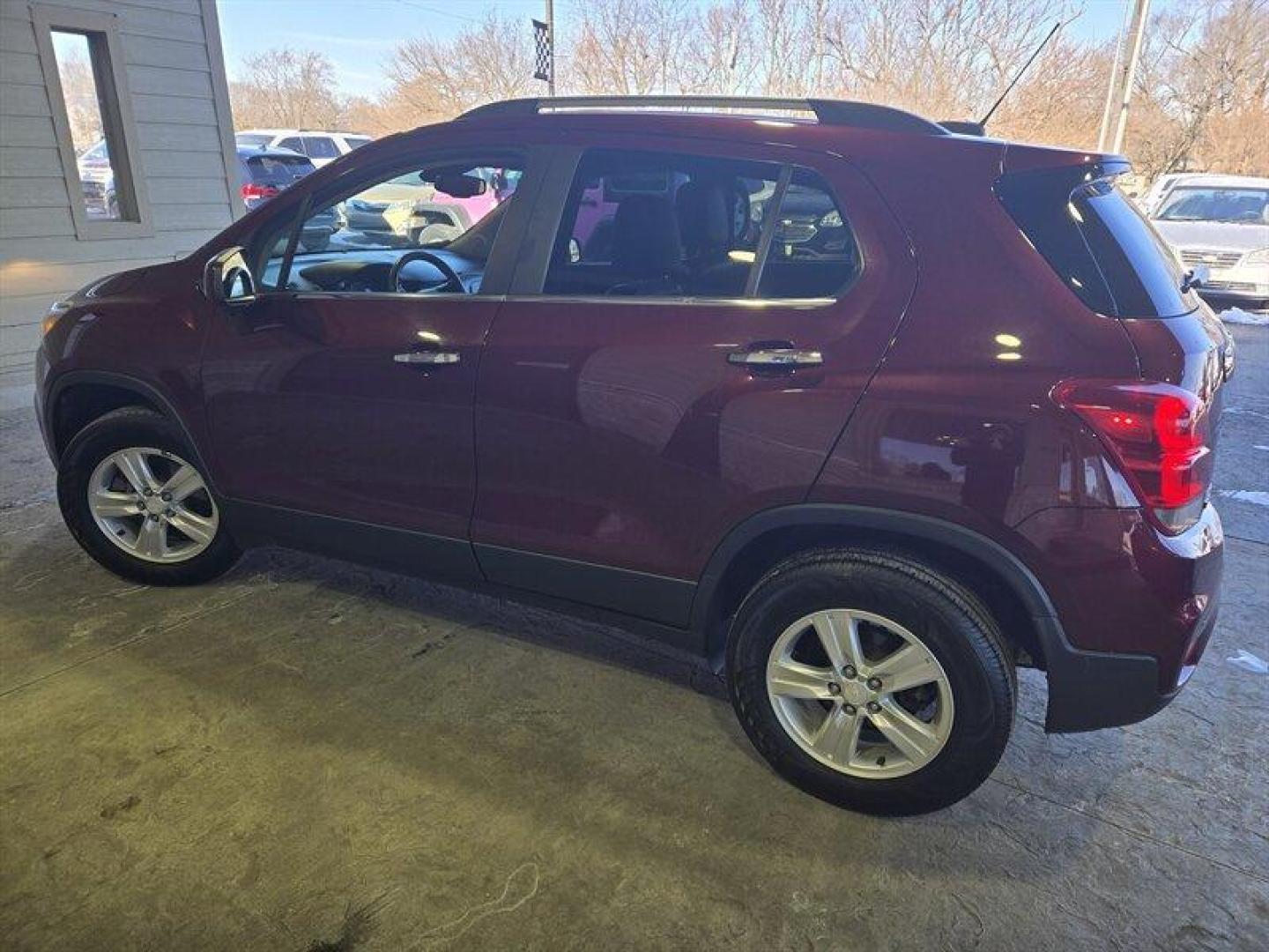 2017 Red Hot Chevrolet Trax LT (3GNCJPSB4HL) with an 1.4 engine, Automatic transmission, located at 25355 Eames Street, Channahon, IL, 60410, (815) 467-1807, 41.429108, -88.228432 - Photo#5