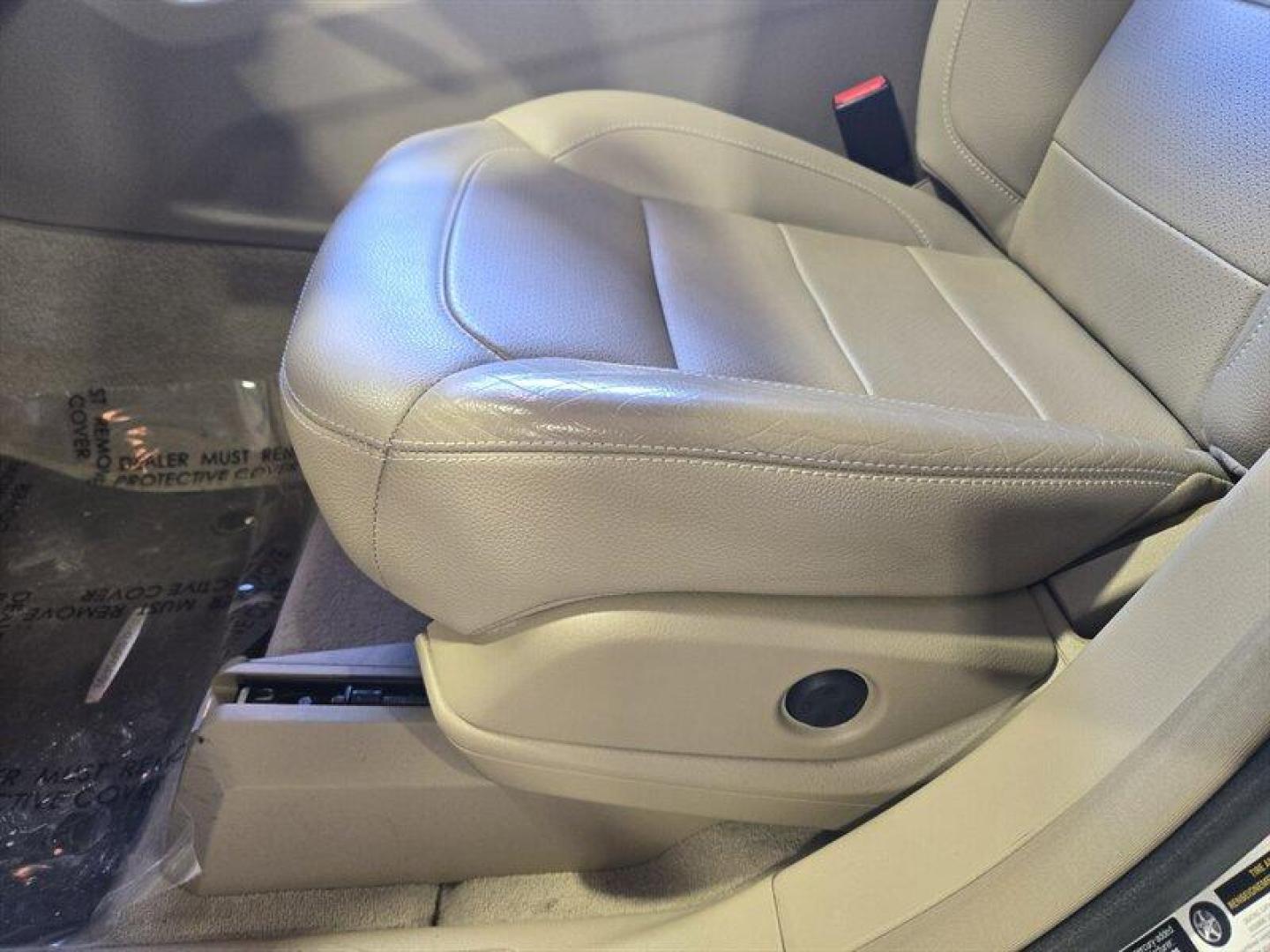 2014 Diamond White Metallic Mercedes-Benz ML 350 (4JGDA5JB1EA) with an 3.5L V6 302hp 273ft. lbs. engine, Automatic transmission, located at 25355 Eames Street, Channahon, IL, 60410, (815) 467-1807, 41.429108, -88.228432 - Introducing the stunning 2014 Mercedes-Benz ML 350 in Diamond White Metallic with an elegant Almond Beige interior! This luxurious SUV is powered by a robust 3.5L V6 engine, delivering a powerful 302hp and 273ft. lbs. of torque for a thrilling driving experience. With just under 64,000 miles on the - Photo#13