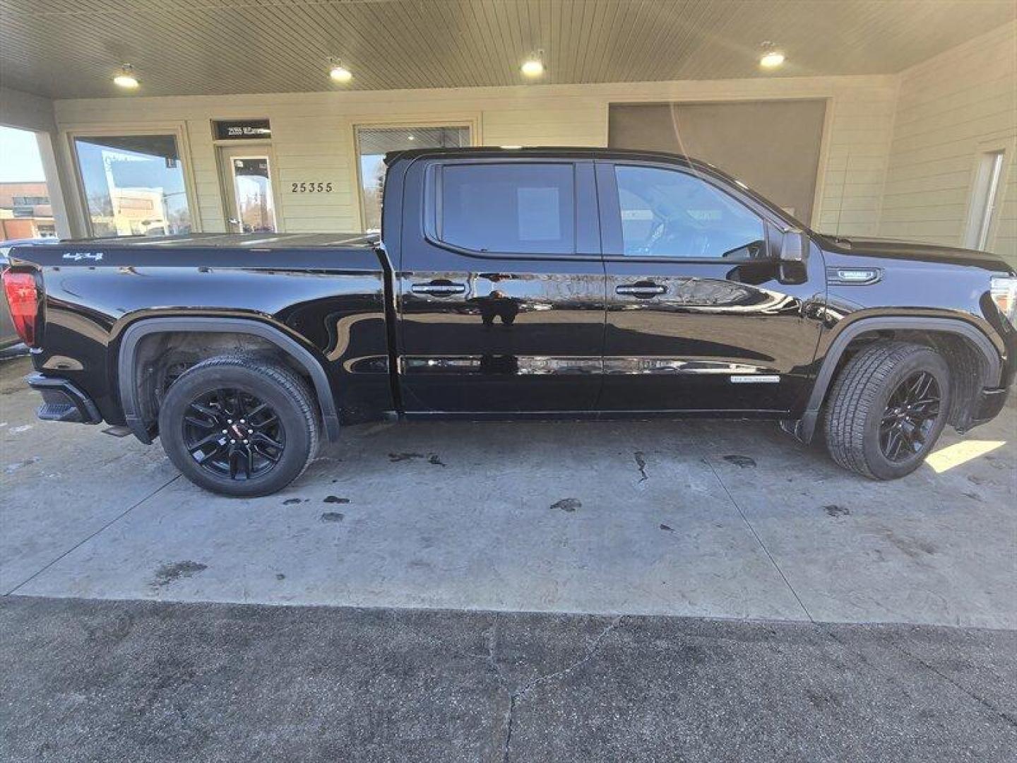 2020 Carbon Black Metallic GMC Sierra 1500 Elevation (3GTU9CET1LG) with an Duramax 3.0L Diesel Turbo I6 277hp 460ft. lbs. engine, 10Speed Shiftable A transmission, located at 25355 Eames Street, Channahon, IL, 60410, (815) 467-1807, 41.429108, -88.228432 - Photo#2