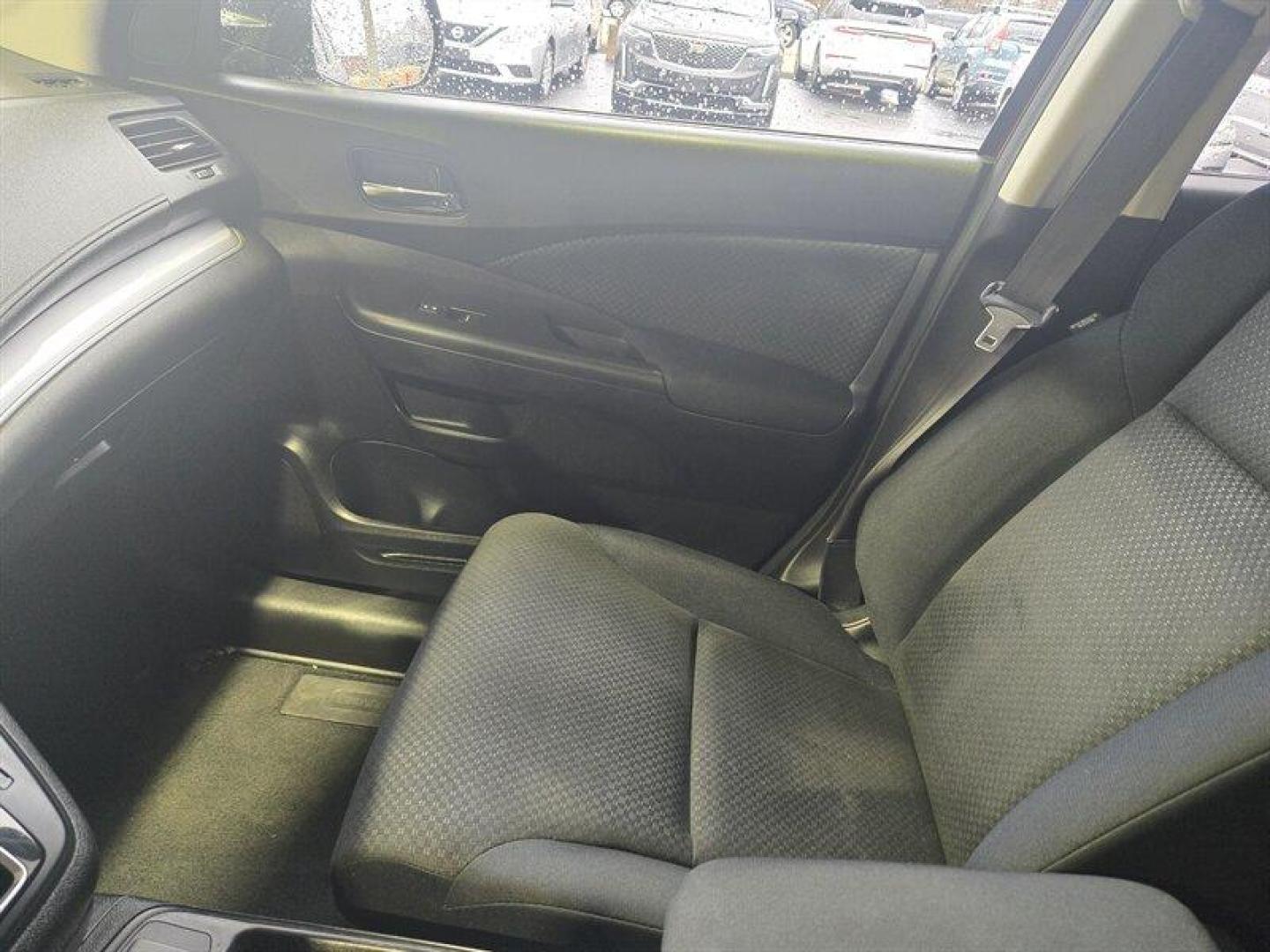 2015 Kona Coffee Metallic Honda CR-V EX (5J6RM4H52FL) with an 2.4L I4 185hp 181ft. lbs. engine, Automatic transmission, located at 25355 Eames Street, Channahon, IL, 60410, (815) 467-1807, 41.429108, -88.228432 - This 2015 Honda CR-V EX is a reliable choice for those seeking a compact SUV with impressive features. Powered by a 2.4L I4 engine producing 185hp and 181ft. lbs. of torque, this vehicle offers a balance of power and efficiency. The exterior is coated in a sleek Kona Coffee Metallic finish, compleme - Photo#17