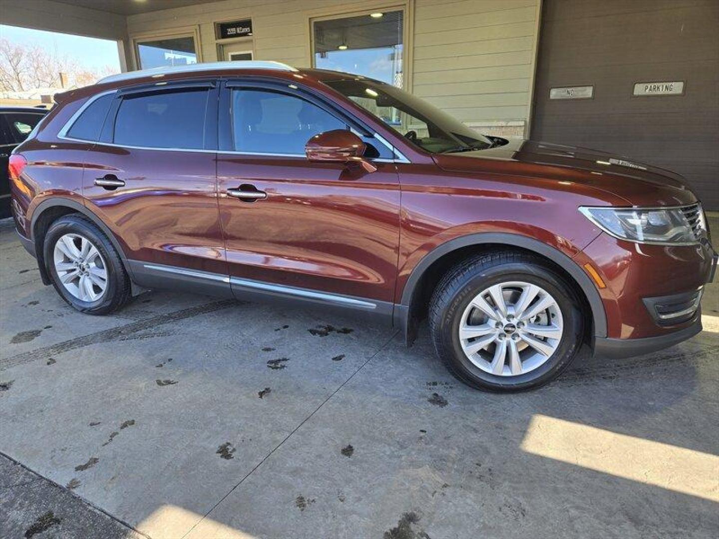 2016 Bronze Fire Metallic Tri-Coat Lincoln MKX Premiere (2LMTJ6JR0GB) with an 3.7L V6 300hp 280ft. lbs. engine, 6Speed Shiftable Au transmission, located at 25355 Eames Street, Channahon, IL, 60410, (815) 467-1807, 41.429108, -88.228432 - Unleash the power of luxury with the 2016 Lincoln MKX Premiere! This beast is equipped with a formidable 3.7L V6 engine, boasting a thrilling 300hp and 280ft. lbs. of torque. Dominate the roads in style with its eye-catching Bronze Fire Metallic Tri-Coat exterior and elegant Ebony interior. This me - Photo#1