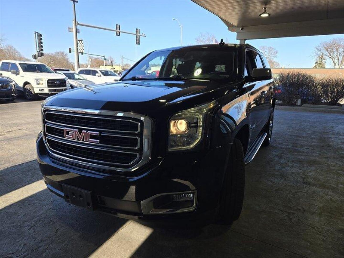 2018 Onyx Black GMC Yukon SLE (1GKS2AKC3JR) with an EcoTec3 5.3L V8 355hp 383ft. lbs. engine, Automatic transmission, located at 25355 Eames Street, Channahon, IL, 60410, (815) 467-1807, 41.429108, -88.228432 - Introducing the 2018 GMC Yukon SLE in a sleek Onyx Black exterior paired with a refined Jet Black interior. Powered by a robust EcoTec3 5.3L V8 engine generating 355hp and 383ft. lbs. of torque, this SUV offers a perfect blend of power and efficiency, achieving 16 MPG in the city and 22 MPG on the h - Photo#13