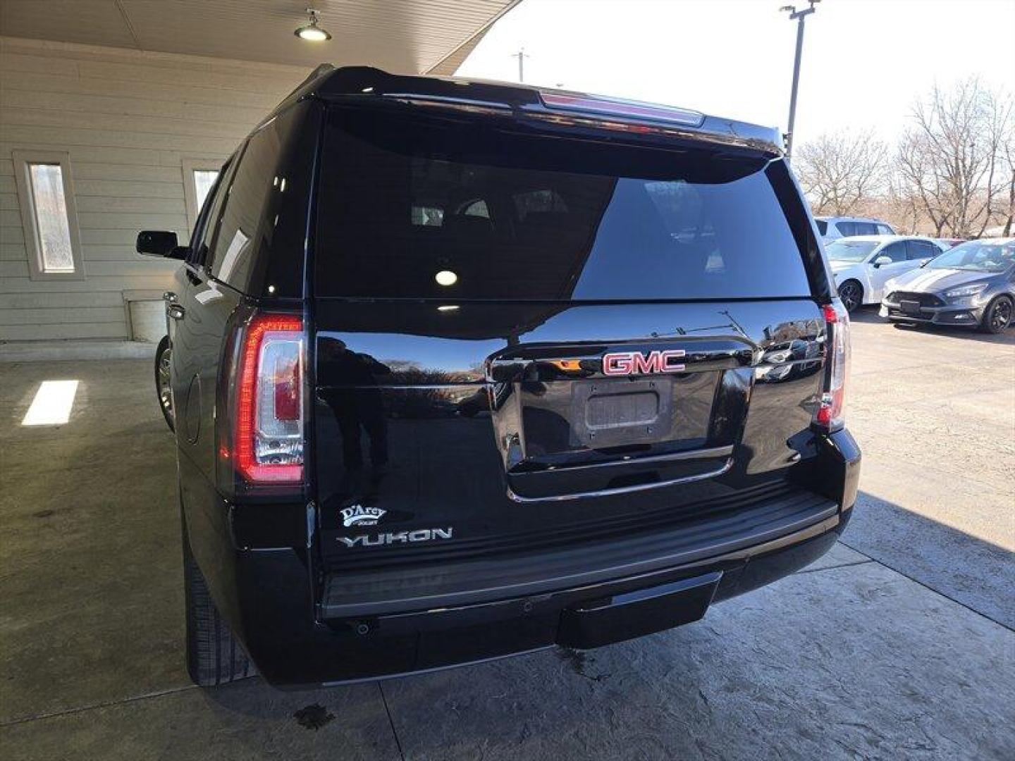 2018 Onyx Black GMC Yukon SLE (1GKS2AKC3JR) with an EcoTec3 5.3L V8 355hp 383ft. lbs. engine, Automatic transmission, located at 25355 Eames Street, Channahon, IL, 60410, (815) 467-1807, 41.429108, -88.228432 - Introducing the 2018 GMC Yukon SLE in a sleek Onyx Black exterior paired with a refined Jet Black interior. Powered by a robust EcoTec3 5.3L V8 engine generating 355hp and 383ft. lbs. of torque, this SUV offers a perfect blend of power and efficiency, achieving 16 MPG in the city and 22 MPG on the h - Photo#7