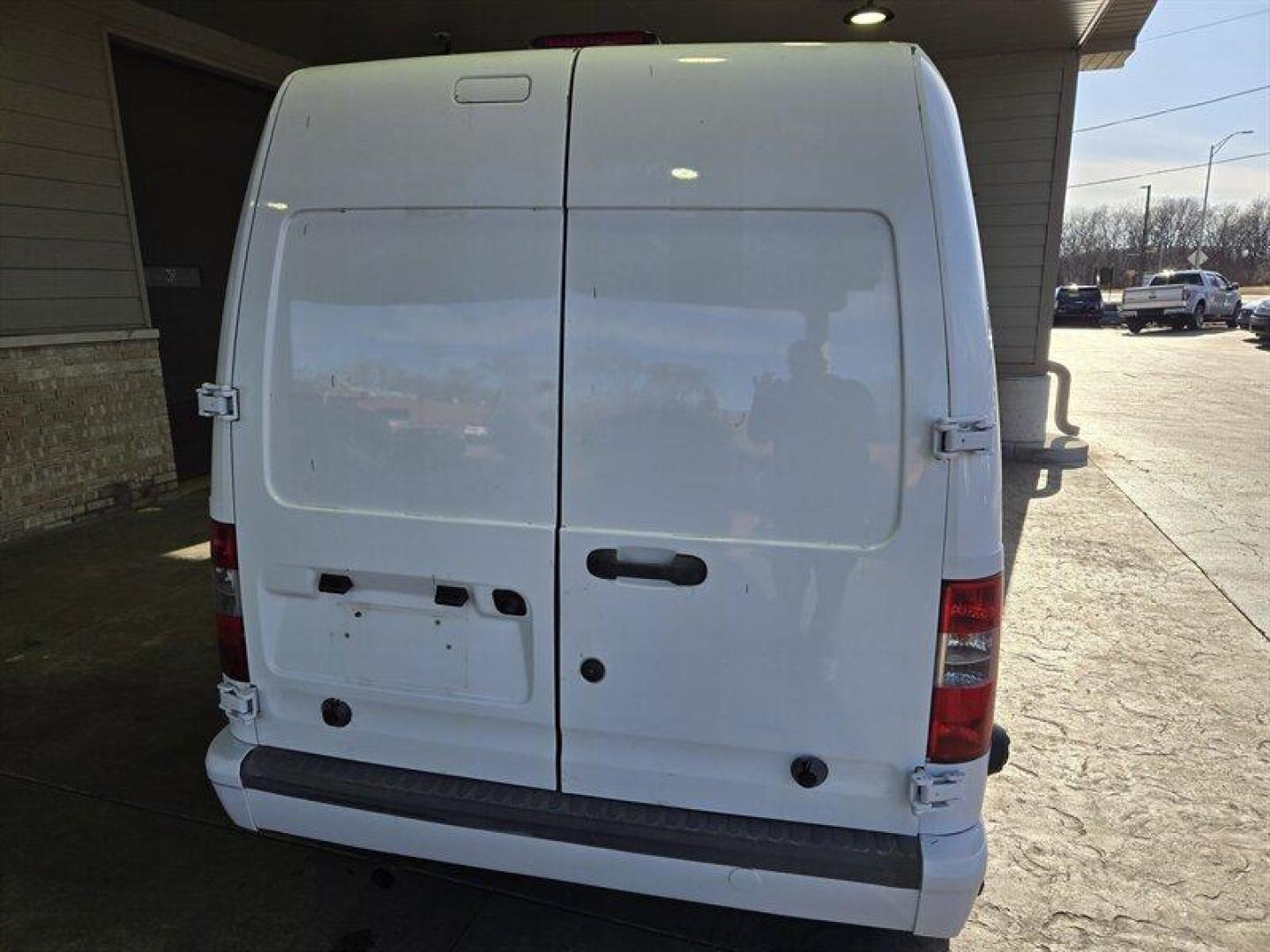 2012 Frozen White Ford Transit Connect XLT (NM0LS7BN9CT) with an Duratec 2.0L I4 136hp 128ft. lbs. engine, Automatic transmission, located at 25355 Eames Street, Channahon, IL, 60410, (815) 467-1807, 41.429108, -88.228432 - Photo#5