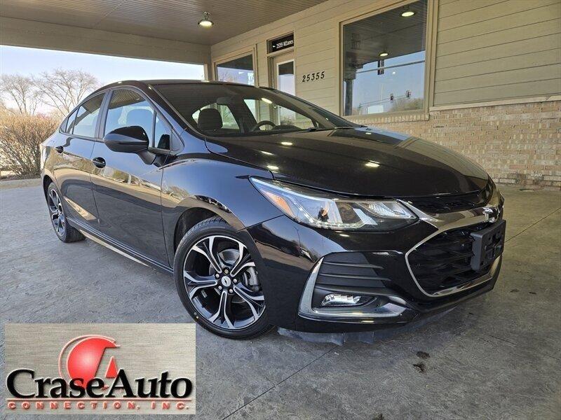 photo of 2019 Chevrolet Cruze LT W/ RS Pkg 