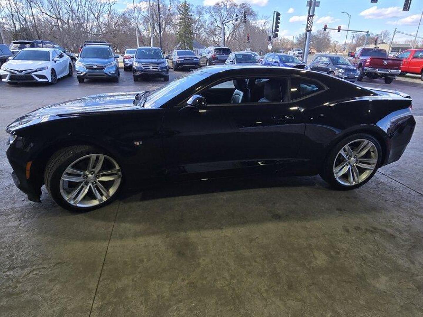 2017 Black Chevrolet Camaro 2LT 2LT (1G1FD1RS7H0) with an 3.6L V6 335hp 284ft. lbs. engine, 8Speed Shiftable Au transmission, located at 25355 Eames Street, Channahon, IL, 60410, (815) 467-1807, 41.429108, -88.228432 - Photo#10