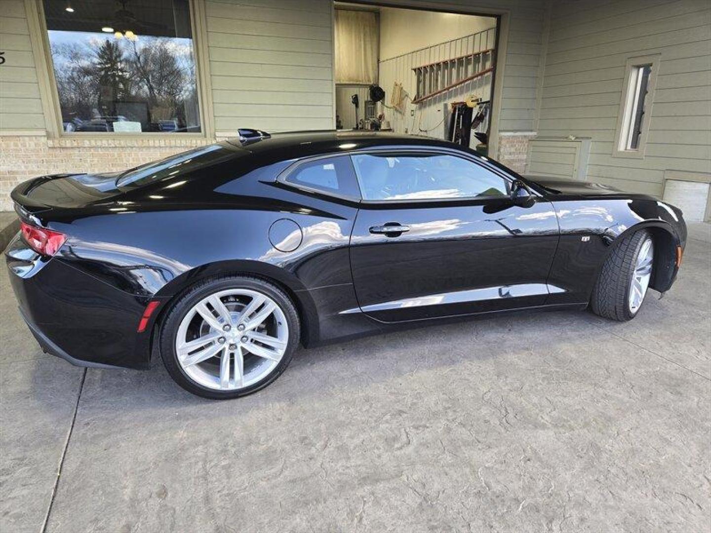 2017 Black Chevrolet Camaro 2LT 2LT (1G1FD1RS7H0) with an 3.6L V6 335hp 284ft. lbs. engine, 8Speed Shiftable Au transmission, located at 25355 Eames Street, Channahon, IL, 60410, (815) 467-1807, 41.429108, -88.228432 - Photo#4