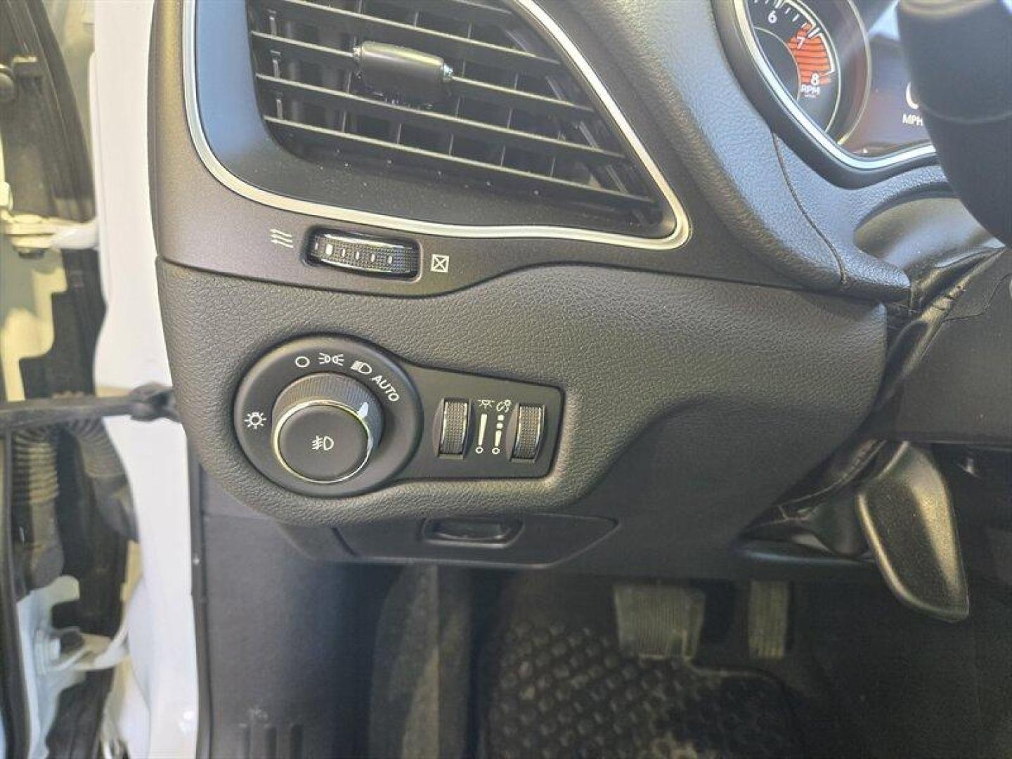 2019 Bright White Clear Coat Jeep Cherokee Trailhawk (1C4PJMBX8KD) with an 3.2L V6 271hp 239ft. lbs. engine, 4WD 9Speed Shiftabl transmission, located at 25355 Eames Street, Channahon, IL, 60410, (815) 467-1807, 41.429108, -88.228432 - Step into adventure with the 2019 Jeep Cherokee Trailhawk. This rugged SUV is equipped with a powerful 3.2L V6 engine, delivering 271hp and 239ft. lbs. of torque for an exhilarating driving experience. The exterior is coated in a striking Bright White Clear Coat, complemented by a sleek Black interi - Photo#16