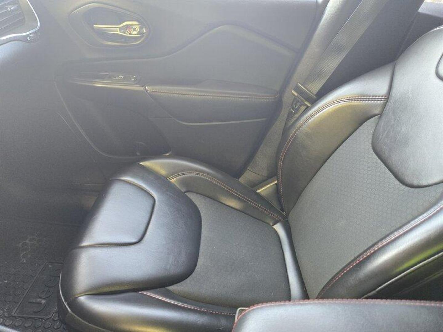 2019 Bright White Clear Coat Jeep Cherokee Trailhawk (1C4PJMBX8KD) with an 3.2L V6 271hp 239ft. lbs. engine, 4WD 9Speed Shiftabl transmission, located at 25355 Eames Street, Channahon, IL, 60410, (815) 467-1807, 41.429108, -88.228432 - Step into adventure with the 2019 Jeep Cherokee Trailhawk. This rugged SUV is equipped with a powerful 3.2L V6 engine, delivering 271hp and 239ft. lbs. of torque for an exhilarating driving experience. The exterior is coated in a striking Bright White Clear Coat, complemented by a sleek Black interi - Photo#27