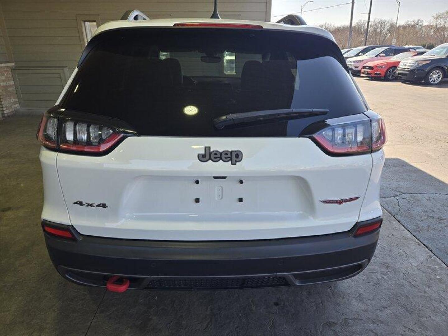 2019 Bright White Clear Coat Jeep Cherokee Trailhawk (1C4PJMBX8KD) with an 3.2L V6 271hp 239ft. lbs. engine, 4WD 9Speed Shiftabl transmission, located at 25355 Eames Street, Channahon, IL, 60410, (815) 467-1807, 41.429108, -88.228432 - Step into adventure with the 2019 Jeep Cherokee Trailhawk. This rugged SUV is equipped with a powerful 3.2L V6 engine, delivering 271hp and 239ft. lbs. of torque for an exhilarating driving experience. The exterior is coated in a striking Bright White Clear Coat, complemented by a sleek Black interi - Photo#5