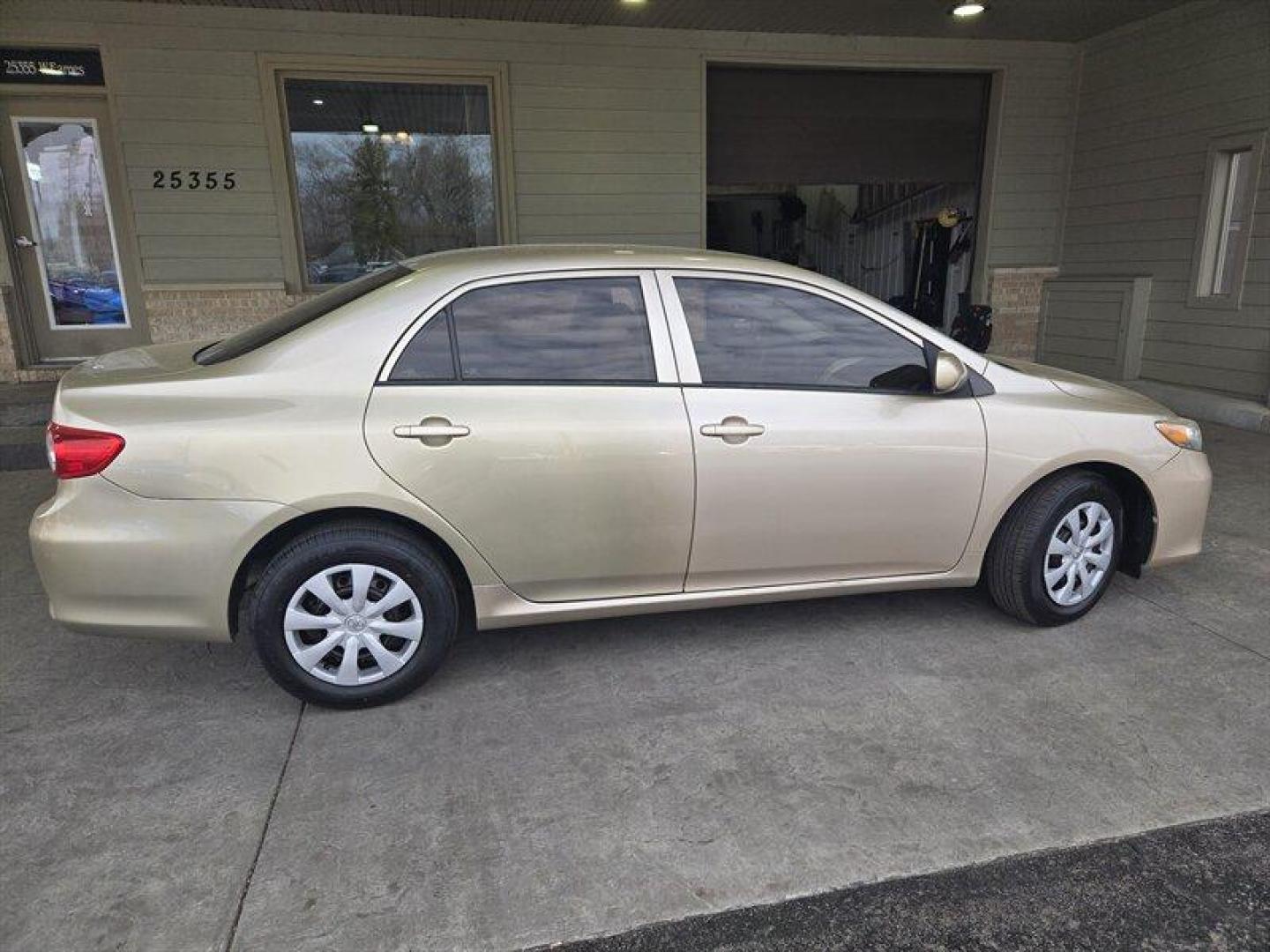 2013 Sandy Beach Metallic Toyota Corolla L (2T1BU4EE0DC) with an 1.8L I4 132hp 128ft. lbs. engine, Automatic transmission, located at 25355 Eames Street, Channahon, IL, 60410, (815) 467-1807, 41.429108, -88.228432 - Photo#2