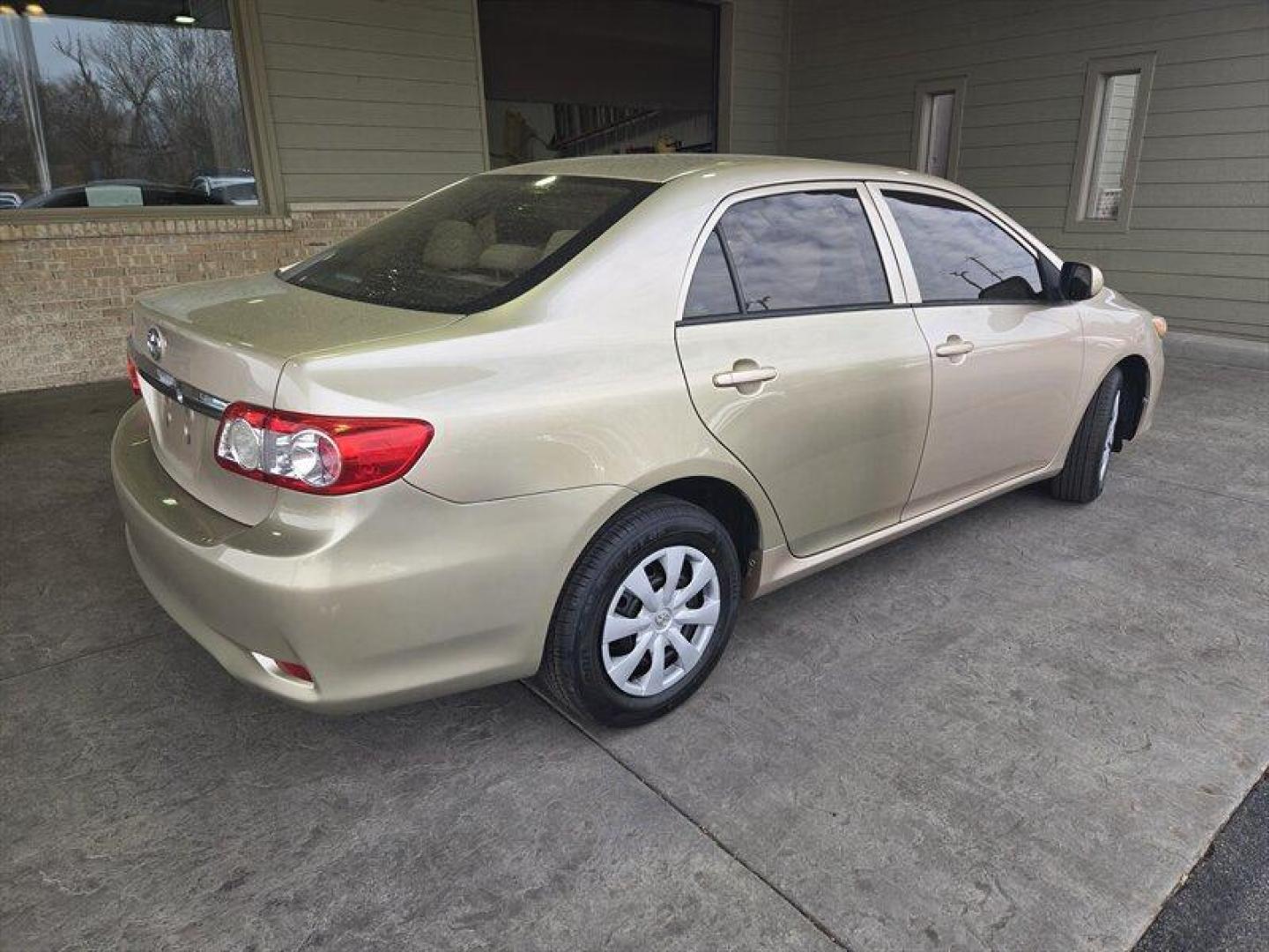 2013 Sandy Beach Metallic Toyota Corolla L (2T1BU4EE0DC) with an 1.8L I4 132hp 128ft. lbs. engine, Automatic transmission, located at 25355 Eames Street, Channahon, IL, 60410, (815) 467-1807, 41.429108, -88.228432 - Photo#3