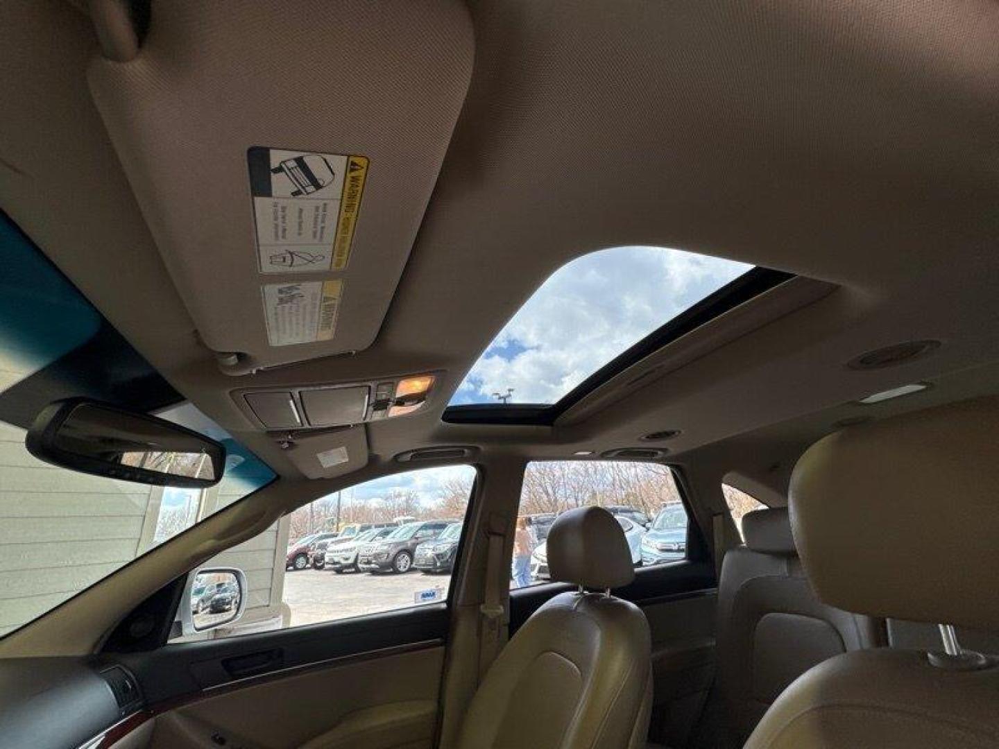 2007 Liquid Silver Hyundai Veracruz Limited (KM8NU13C27U) with an 3.8L V6 260hp 257ft. lbs. engine, 6Speed Shiftable Au transmission, located at 25355 Eames Street, Channahon, IL, 60410, (815) 467-1807, 41.429108, -88.228432 - Photo#20