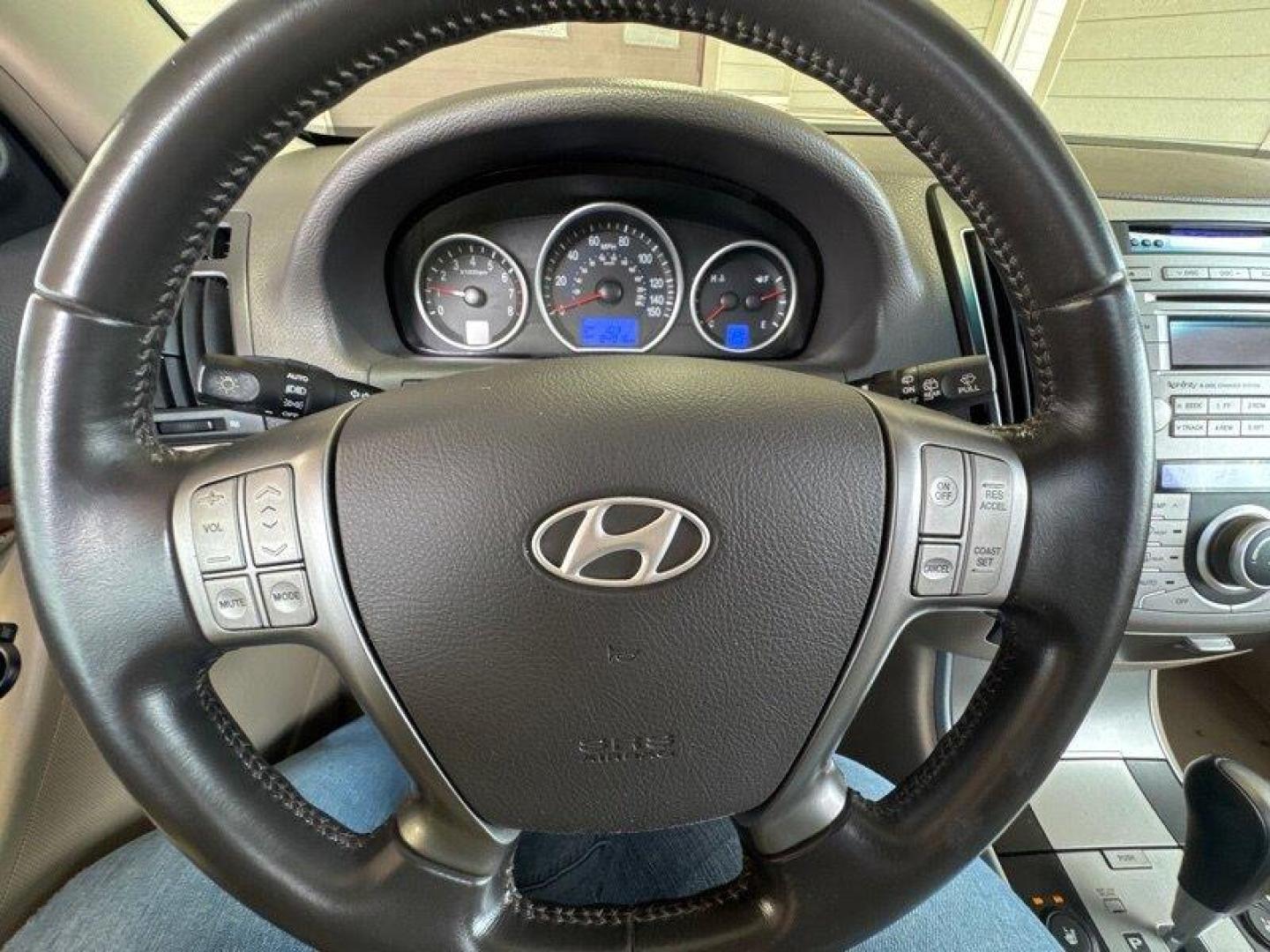 2007 Liquid Silver Hyundai Veracruz Limited (KM8NU13C27U) with an 3.8L V6 260hp 257ft. lbs. engine, 6Speed Shiftable Au transmission, located at 25355 Eames Street, Channahon, IL, 60410, (815) 467-1807, 41.429108, -88.228432 - Photo#26