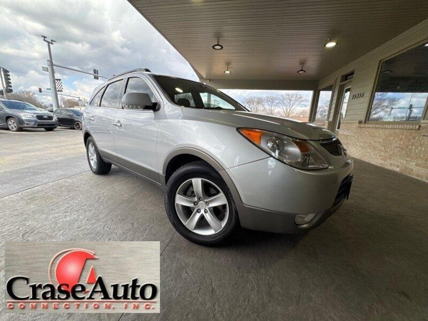 2007 Liquid Silver Hyundai Veracruz Limited (KM8NU13C27U) with an 3.8L V6 260hp 257ft. lbs. engine, 6Speed Shiftable Au transmission, located at 25355 Eames Street, Channahon, IL, 60410, (815) 467-1807, 41.429108, -88.228432 - Photo#0