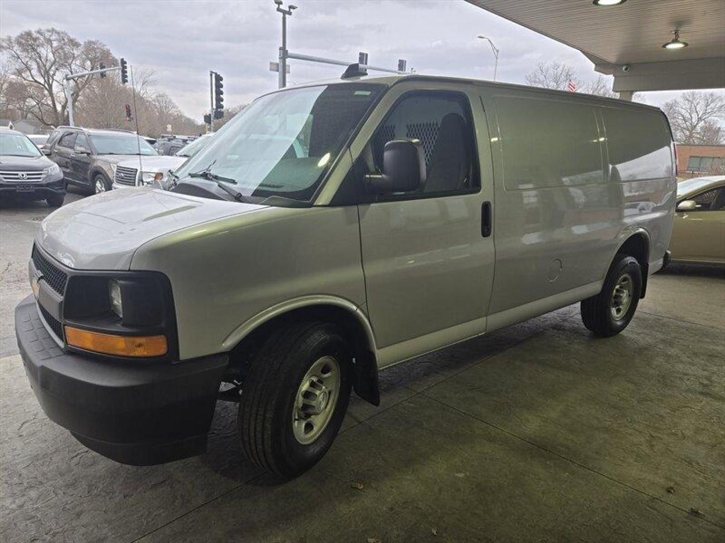 2017 Silver Ice Metallic Chevrolet Express Work Van Cargo (1GCWGAFF5H1) with an Vortec 4.8L V8 285hp 295ft. lbs. engine, 6-Speed Shiftable Au transmission, located at 25355 Eames Street, Channahon, IL, 60410, (815) 467-1807, 41.429108, -88.228432 - Photo#11