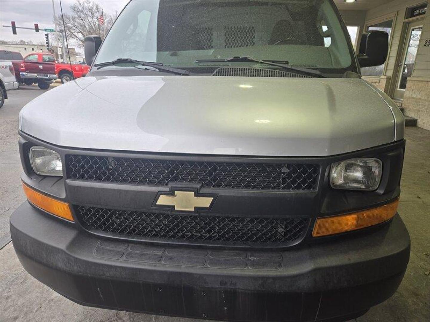 2017 Silver Ice Metallic Chevrolet Express Work Van Cargo (1GCWGAFF5H1) with an Vortec 4.8L V8 285hp 295ft. lbs. engine, 6-Speed Shiftable Au transmission, located at 25355 Eames Street, Channahon, IL, 60410, (815) 467-1807, 41.429108, -88.228432 - Photo#12