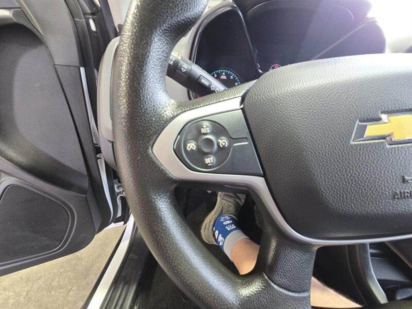 2020 Summit White Chevrolet Colorado Work Truck (1GCHSBEA1L1) with an 2.5L I4 200hp 191ft. lbs. engine, Automatic transmission, located at 25355 Eames Street, Channahon, IL, 60410, (815) 467-1807, 41.429108, -88.228432 - Introducing the 2020 Chevrolet Colorado Work Truck, a reliable and efficient companion for all your on-the-go needs! Powered by a robust 2.5L I4 engine delivering 200hp and 191ft. lbs. of torque, this truck is ready to tackle any task with ease. Straight from the factory, this Colorado Work Truck c - Photo#24