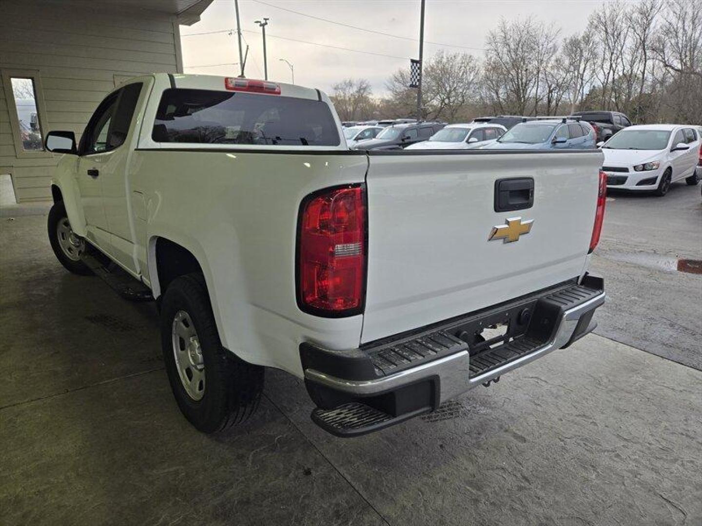 2020 Summit White Chevrolet Colorado Work Truck (1GCHSBEA1L1) with an 2.5L I4 200hp 191ft. lbs. engine, Automatic transmission, located at 25355 Eames Street, Channahon, IL, 60410, (815) 467-1807, 41.429108, -88.228432 - Introducing the 2020 Chevrolet Colorado Work Truck, a reliable and efficient companion for all your on-the-go needs! Powered by a robust 2.5L I4 engine delivering 200hp and 191ft. lbs. of torque, this truck is ready to tackle any task with ease. Straight from the factory, this Colorado Work Truck c - Photo#7
